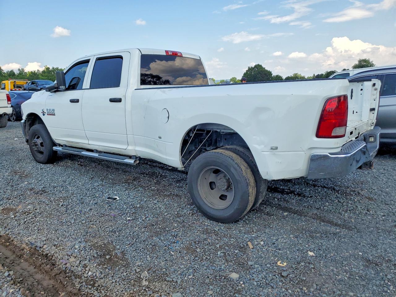 3C63RRGL5GG353600 · 2016 RAM 3500 · 2/13