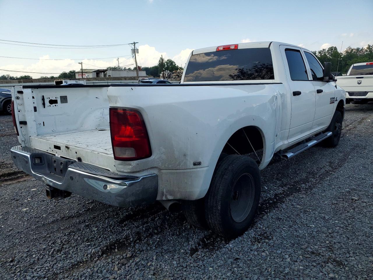 3C63RRGL5GG353600 · 2016 RAM 3500 · 3/13