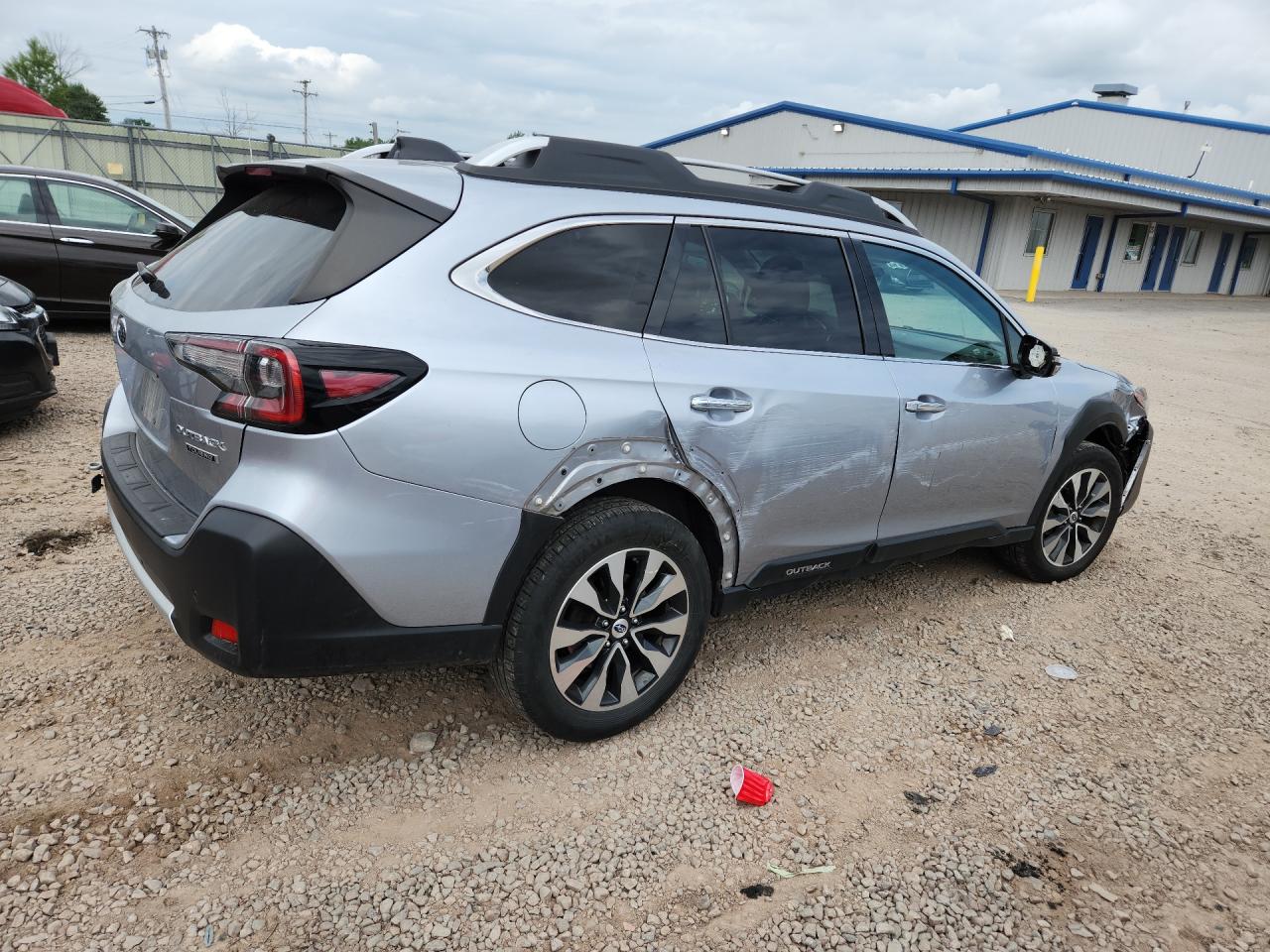 4S4BTAPC6P3122212 · 2023 SUBARU OUTBACK · 3/13