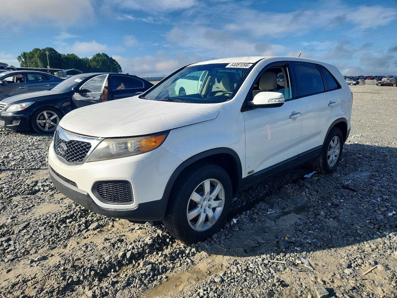5XYKTCA16BG020260 · 2011 KIA SORENTO