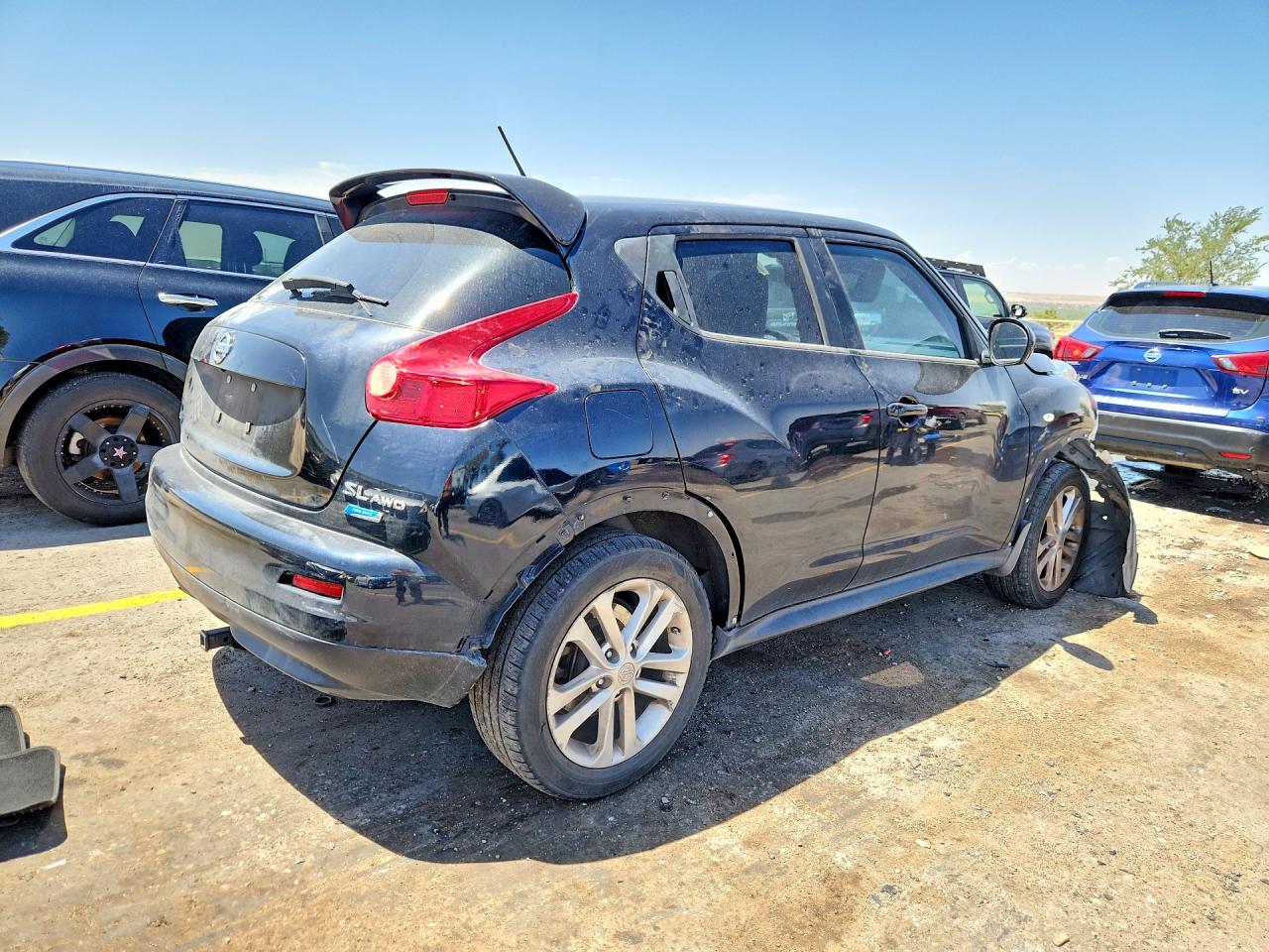 JN8AF5MV2CT123165 · 2012 NISSAN JUKE · 3/13