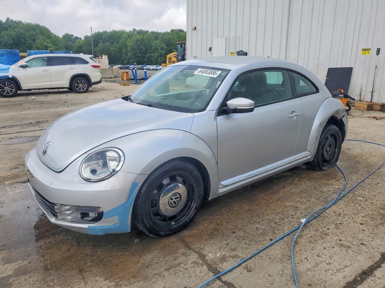 2012 VOLKSWAGEN BEETLE