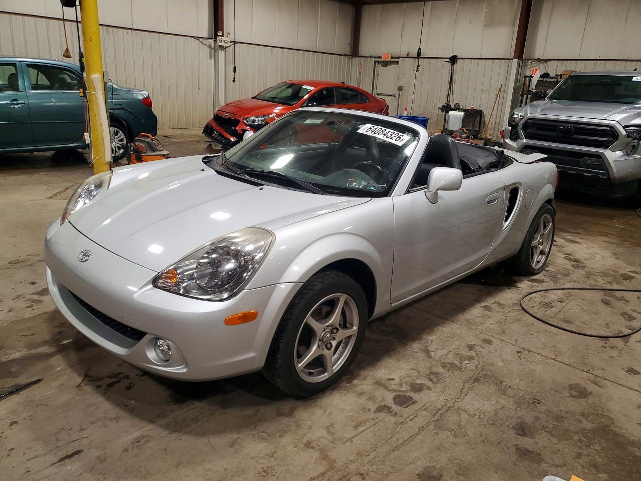 2004 TOYOTA MR2 SPYDER