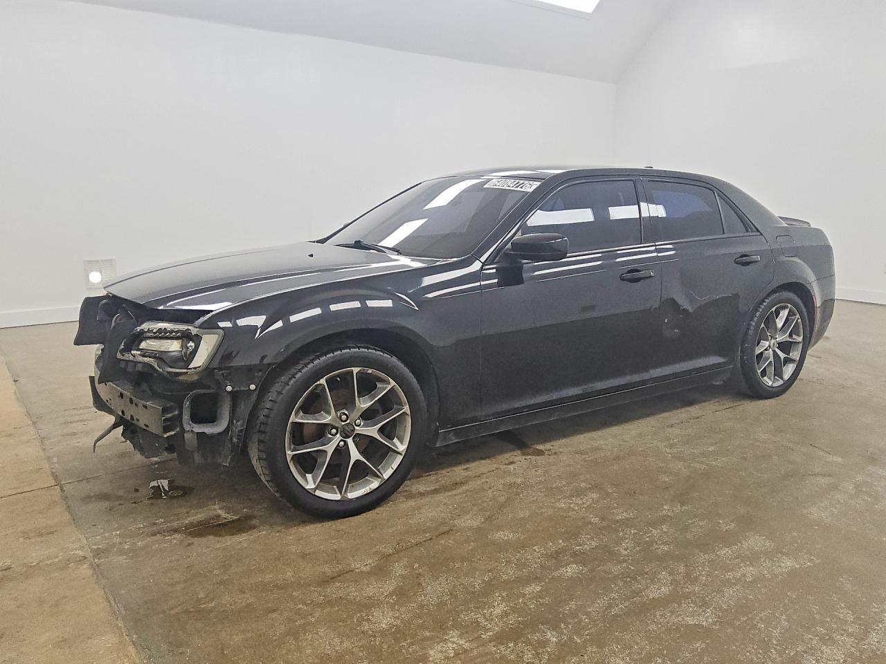 2019 CHRYSLER 300