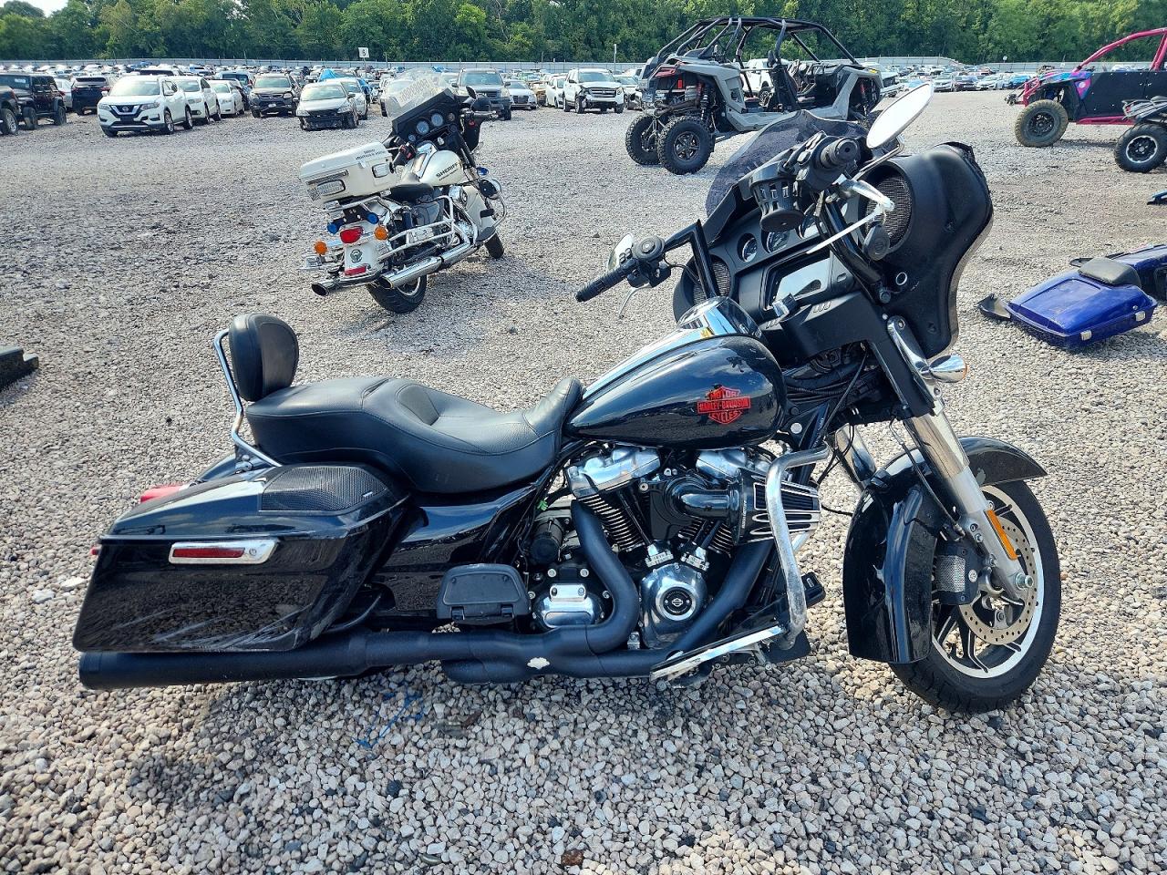2021 HARLEY-DAVIDSON FLHT