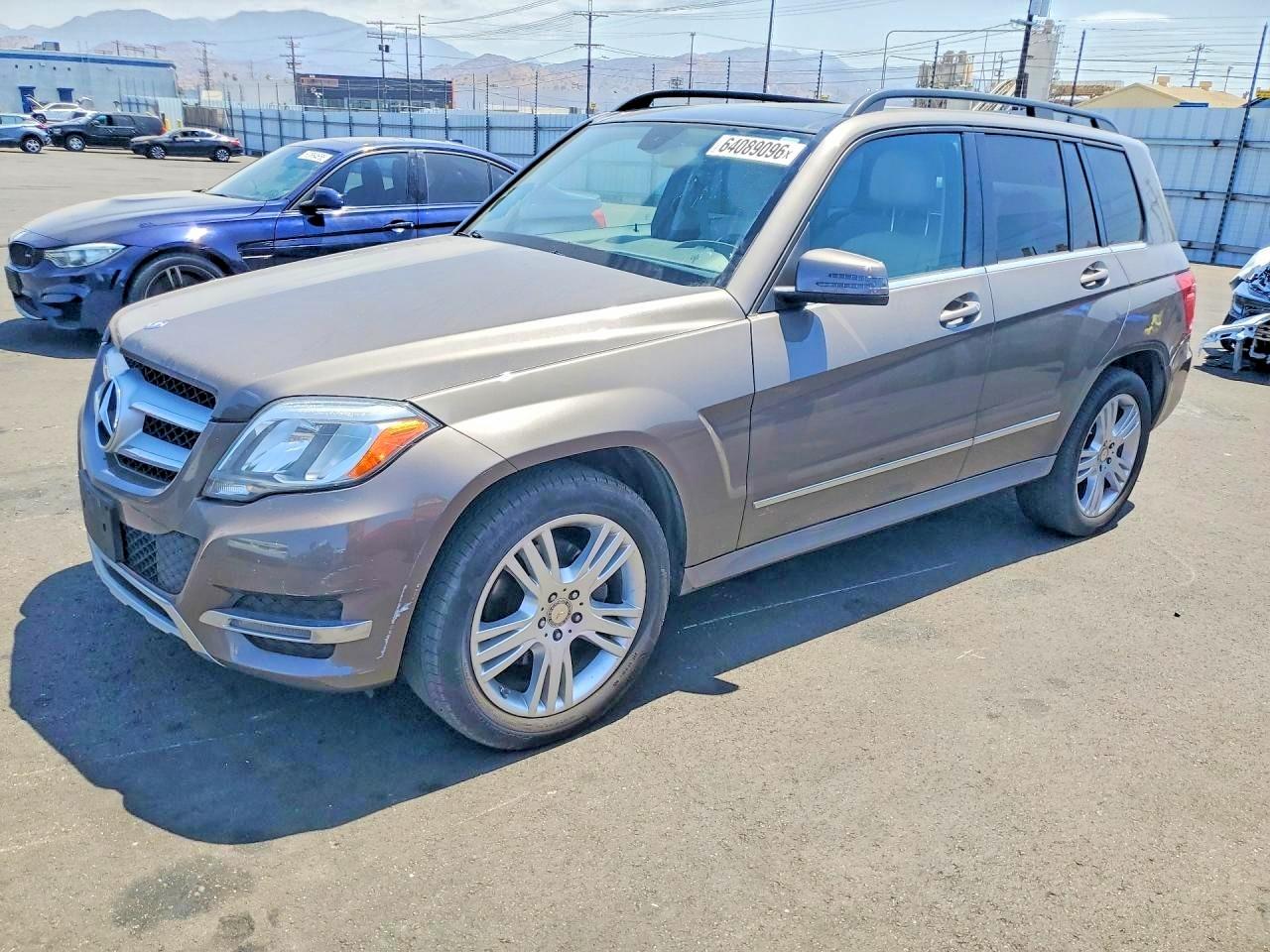 WDCGG0EB3EG270563 · 2014 MERCEDES-BENZ GLK