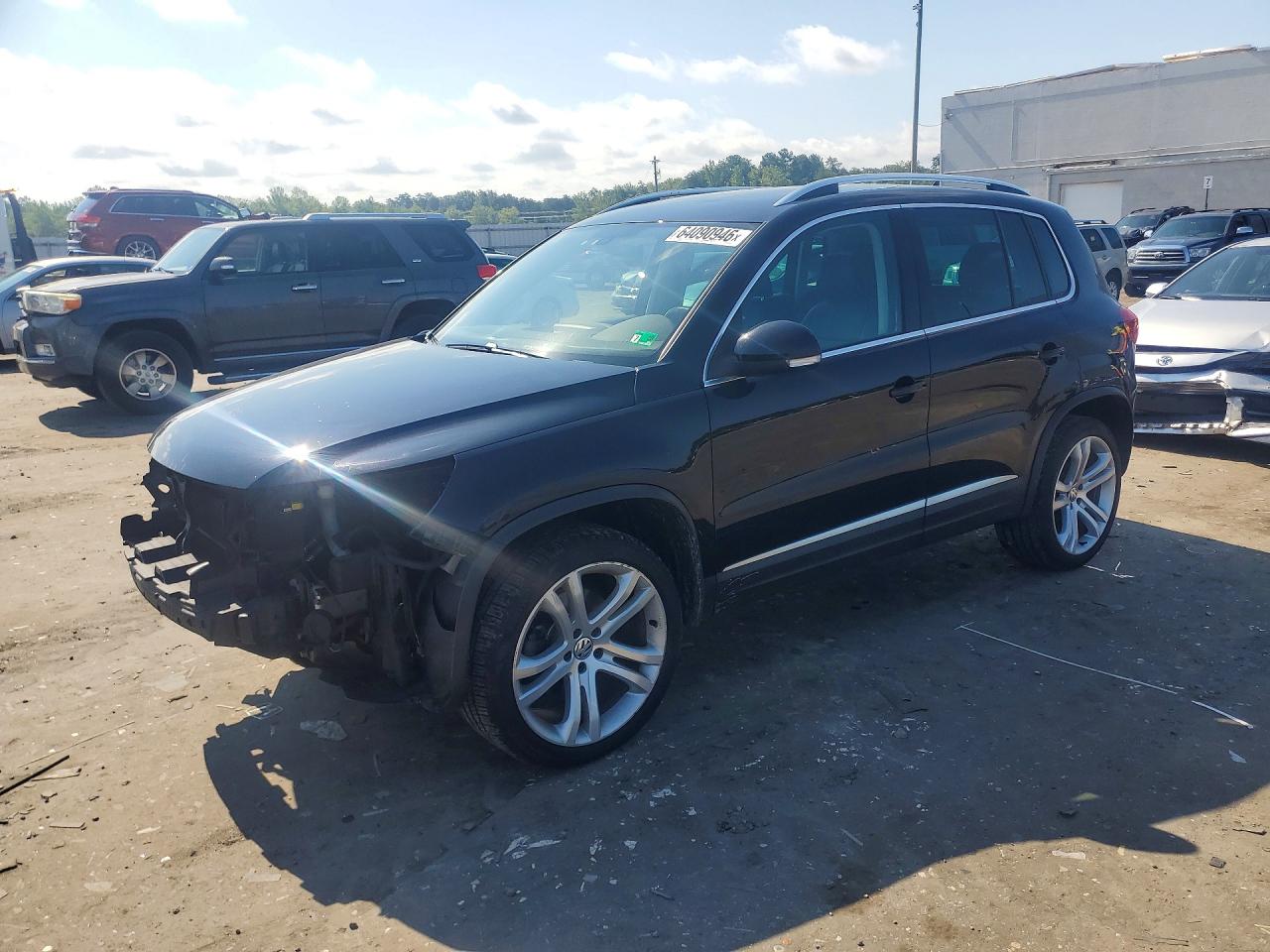 WVGBV3AX5DW577256 · 2013 VOLKSWAGEN TIGUAN
