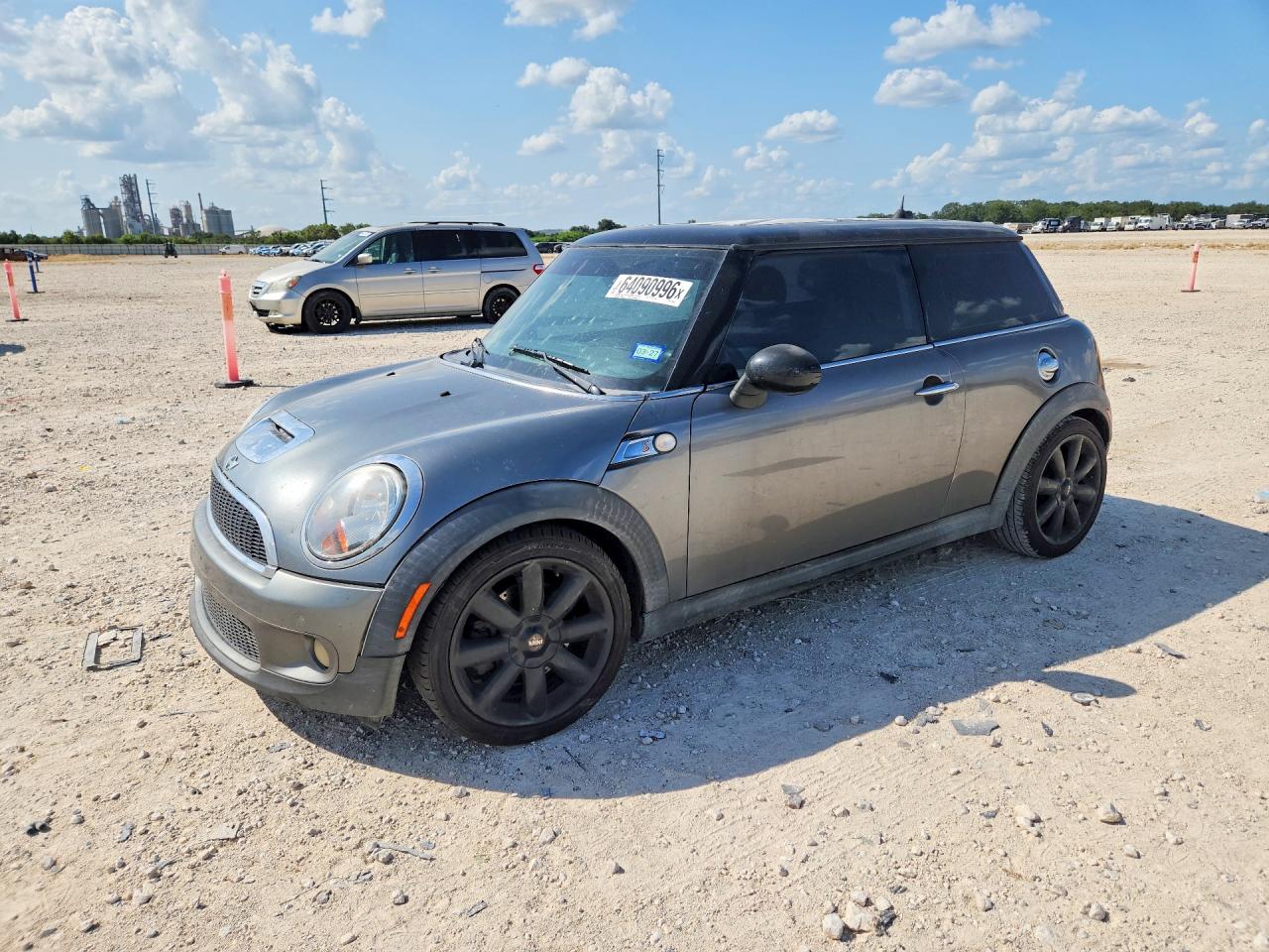 WMWMF73568TT89203 · 2008 MINI COOPER