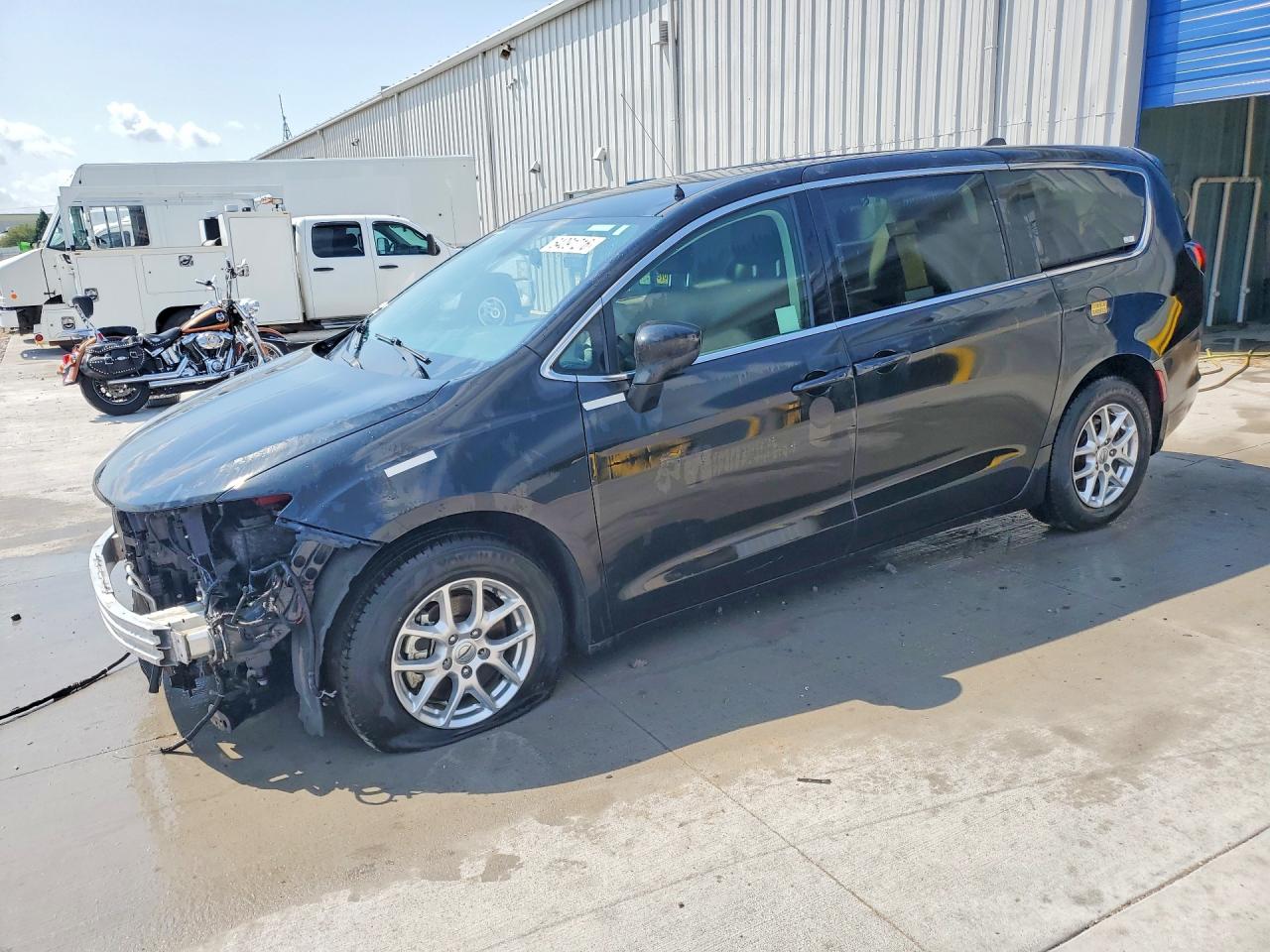 2C4RC1CG3NR203460 · 2022 CHRYSLER VOYAGER