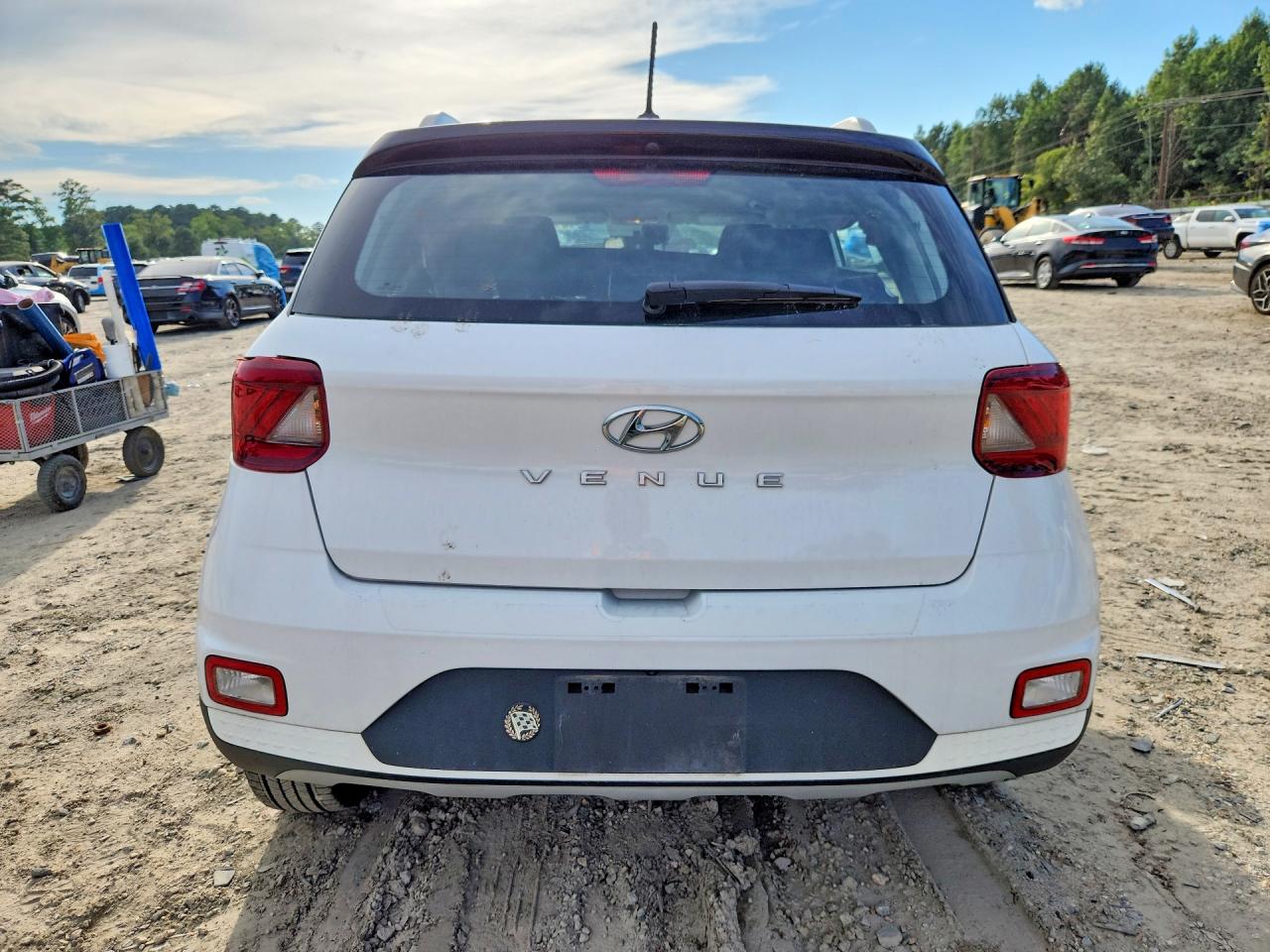 KMHRC8A39PU233945 · 2023 HYUNDAI VENUE · 6/13