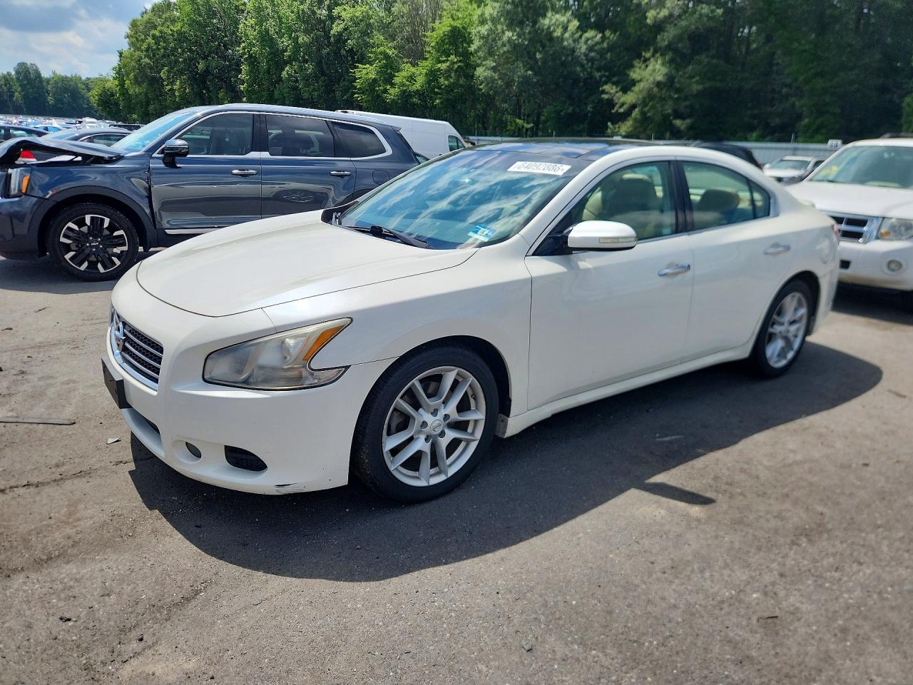 1N4AA5AP8AC874077 · 2010 NISSAN MAXIMA