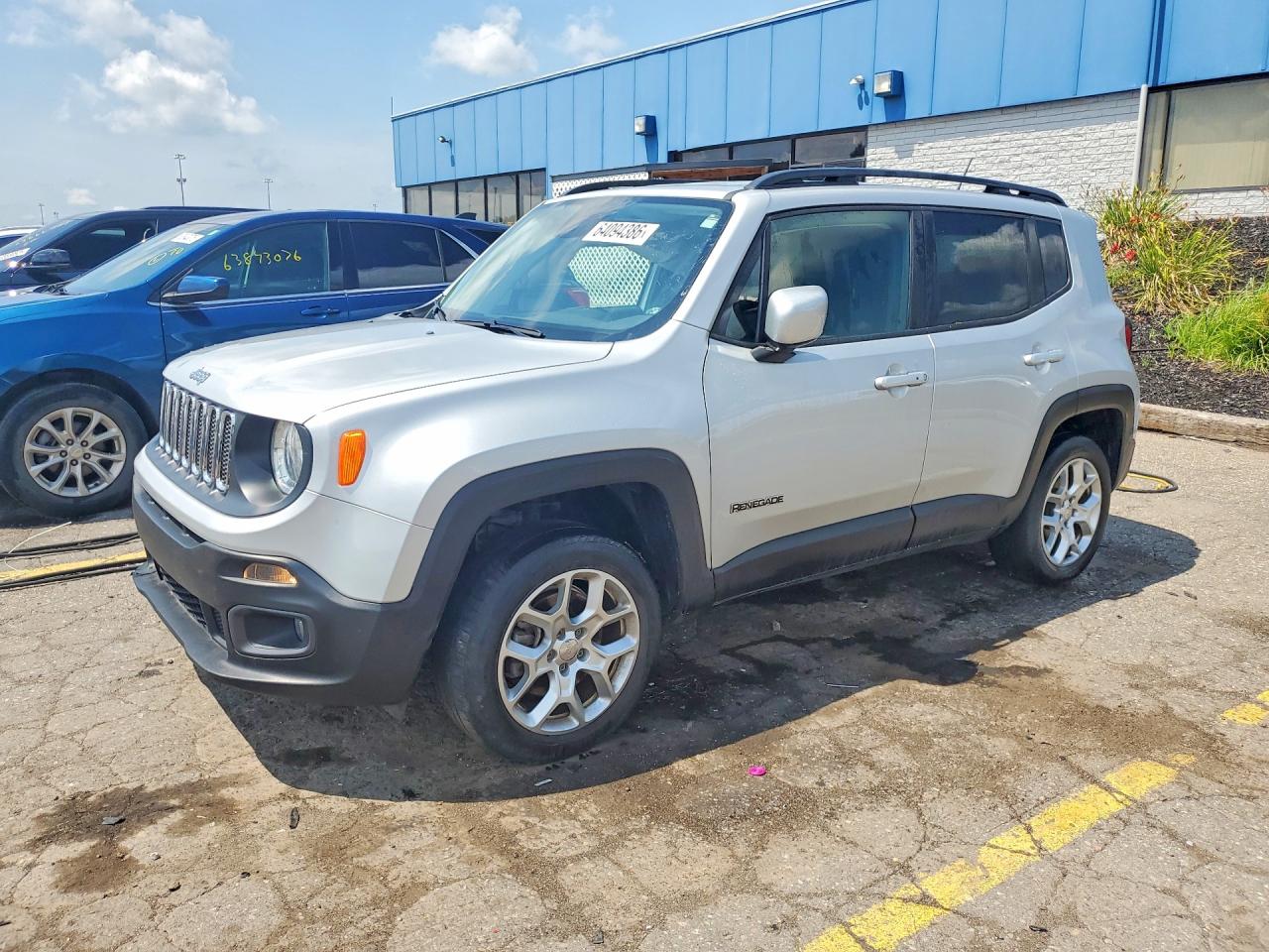 ZACCJBBT1FPB25976 · 2015 JEEP RENEGADE