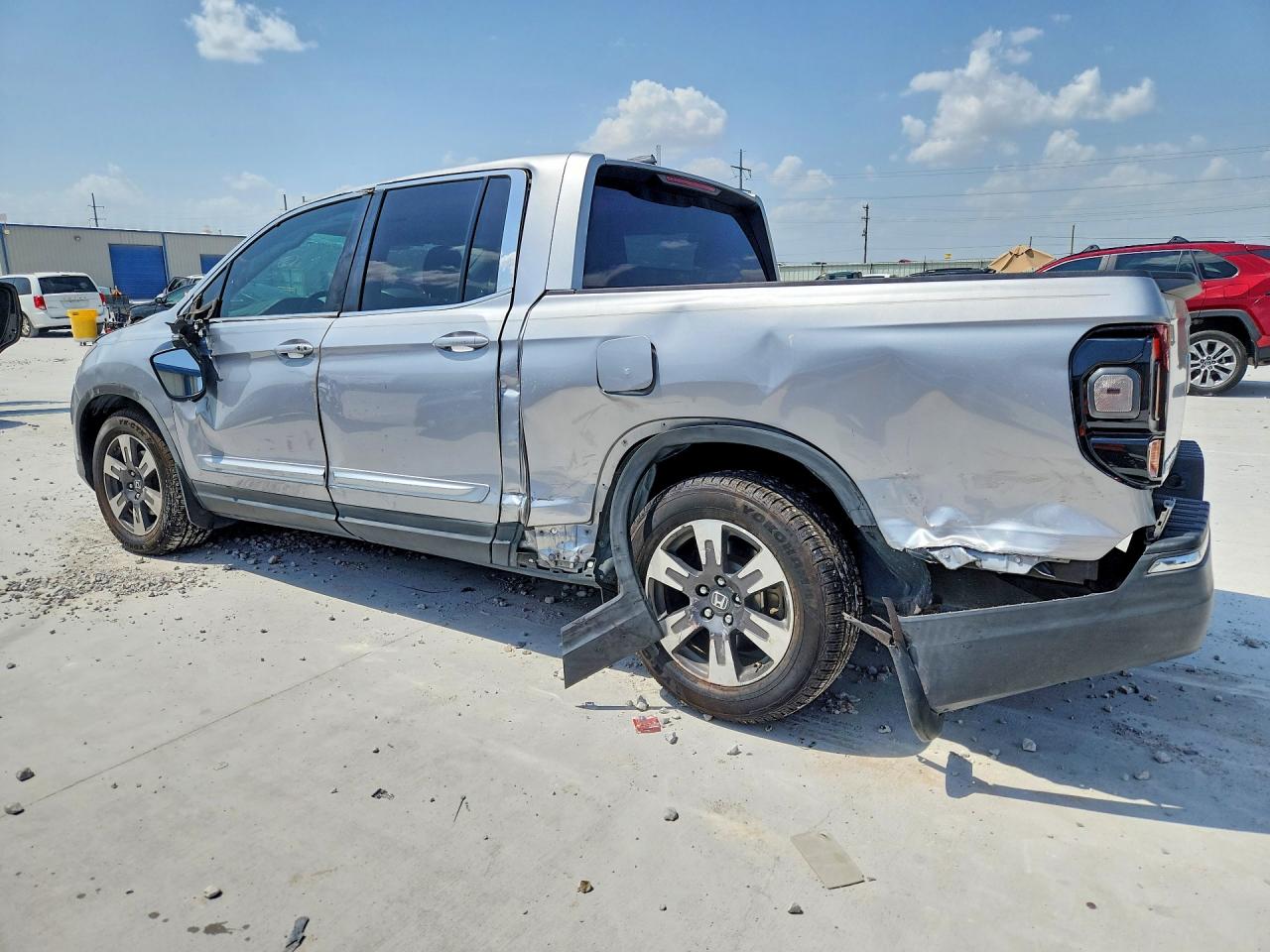 5FPYK2F50JB002448 · 2018 HONDA RIDGELINE · 2/12