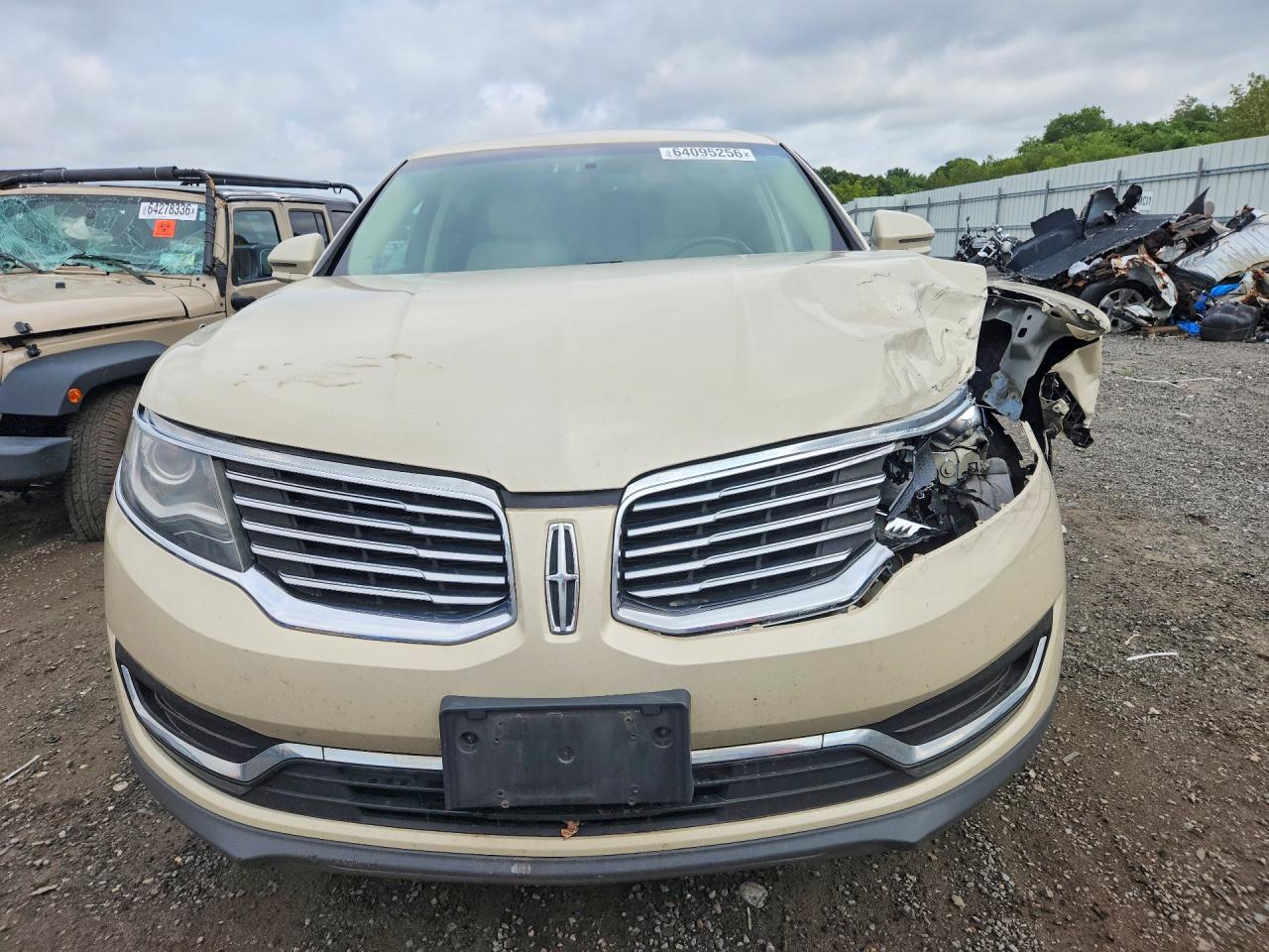 2LMTJ8KR9GBL80324 · 2016 LINCOLN MKX · 5/13