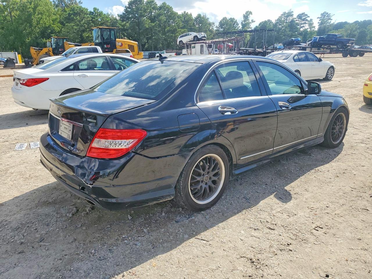 WDDGF56X19R050127 · 2009 MERCEDES-BENZ C · 3/12