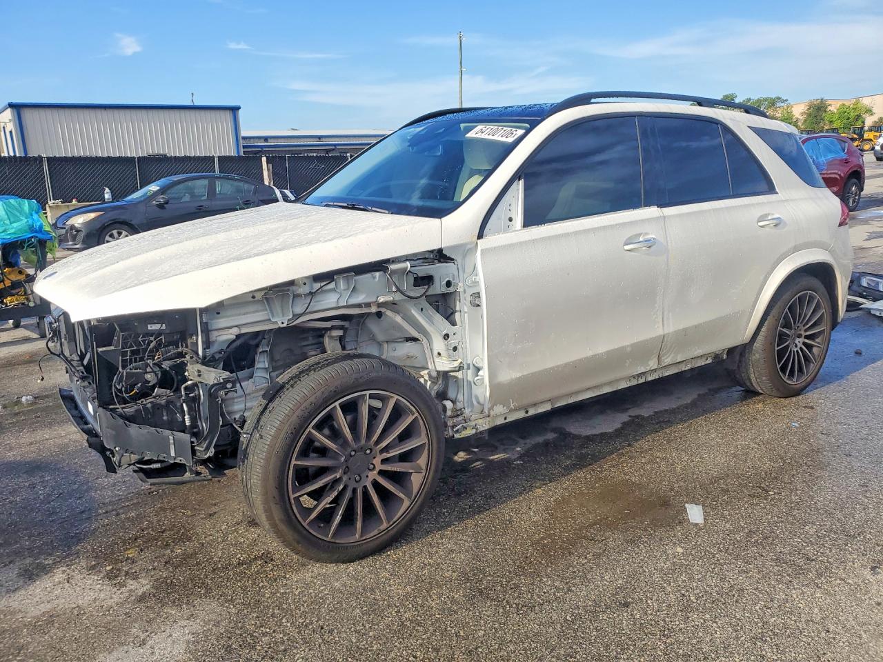 4JGFB4KB8NA670371 · 2022 MERCEDES-BENZ GLE