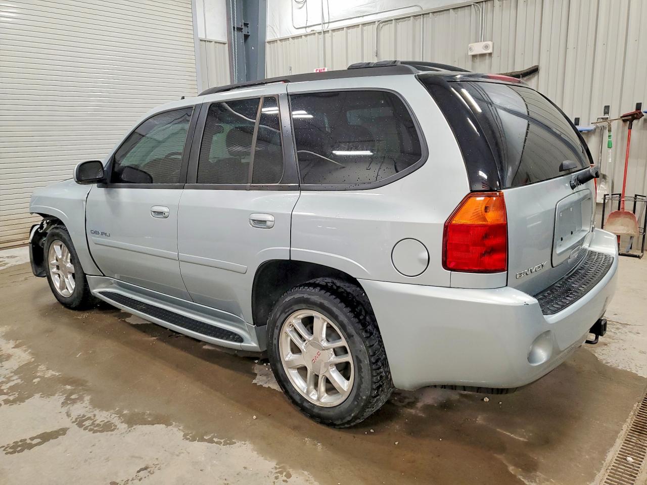 1GKET63M082242189 · 2008 GMC ENVOY · 2/13