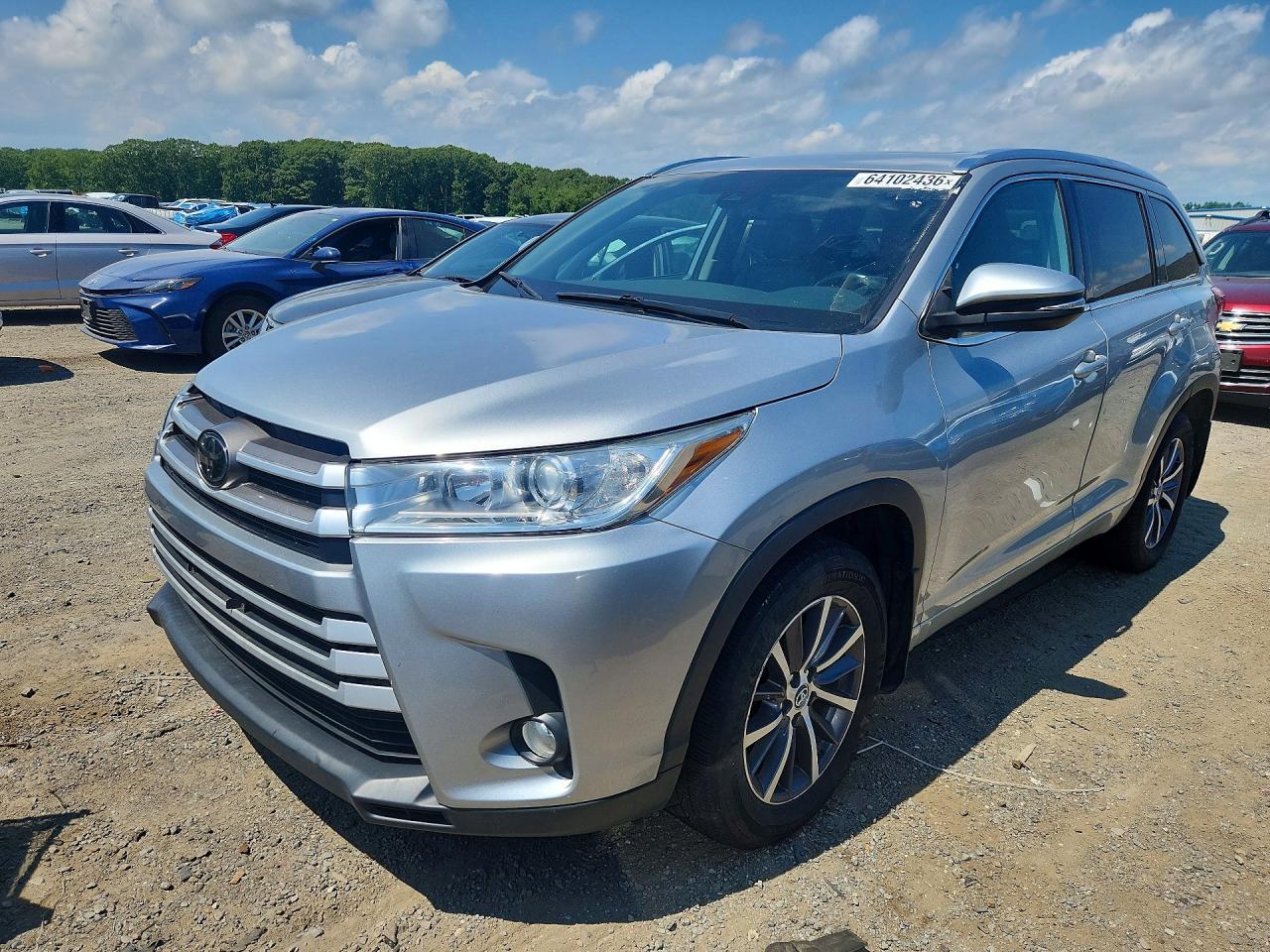 5TDJZRFHXJS811038 · 2018 TOYOTA HIGHLANDER
