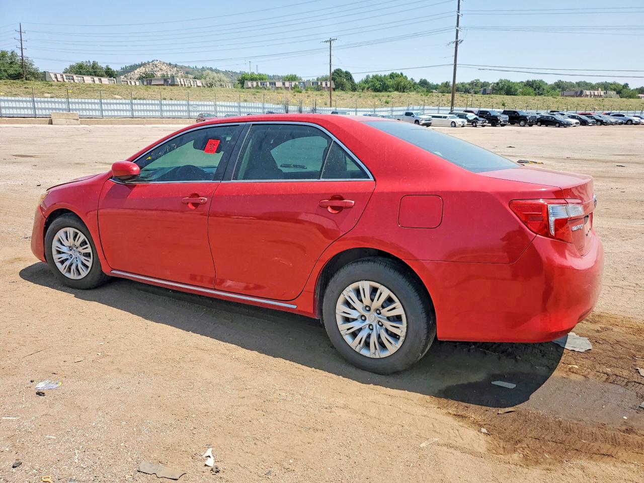 4T1BF1FK0EU847697 · 2014 TOYOTA CAMRY · 2/12