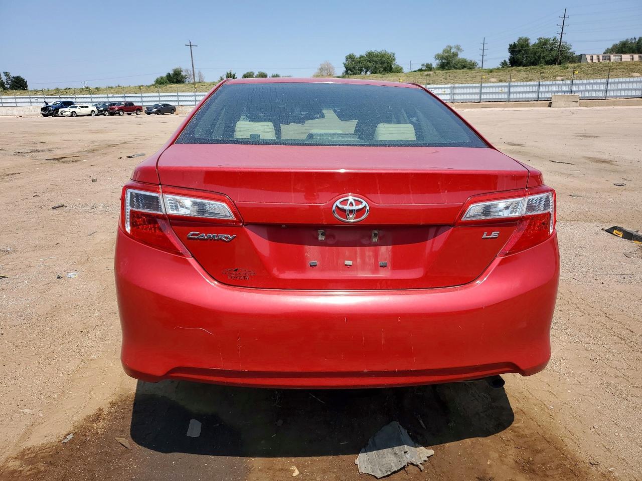 4T1BF1FK0EU847697 · 2014 TOYOTA CAMRY · 6/12