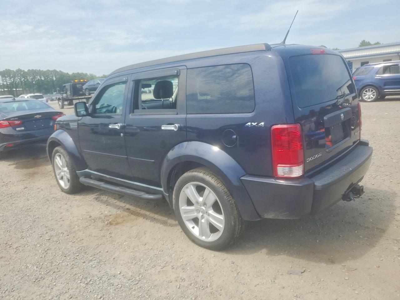 1D4PU4GK2BW539773 · 2011 DODGE NITRO · 2/13