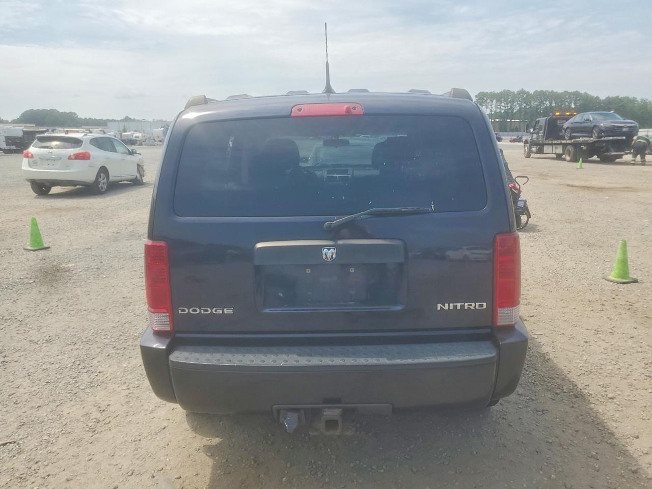 1D4PU4GK2BW539773 · 2011 DODGE NITRO · 6/13