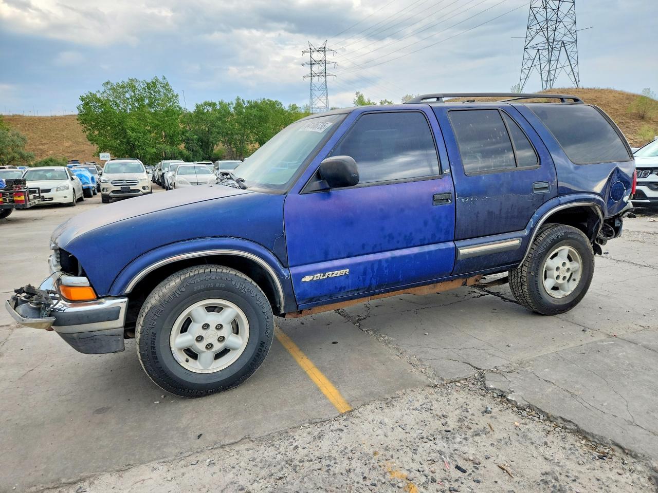 1GNDT13W8X2170658 · 1999 CHEVROLET BLAZER