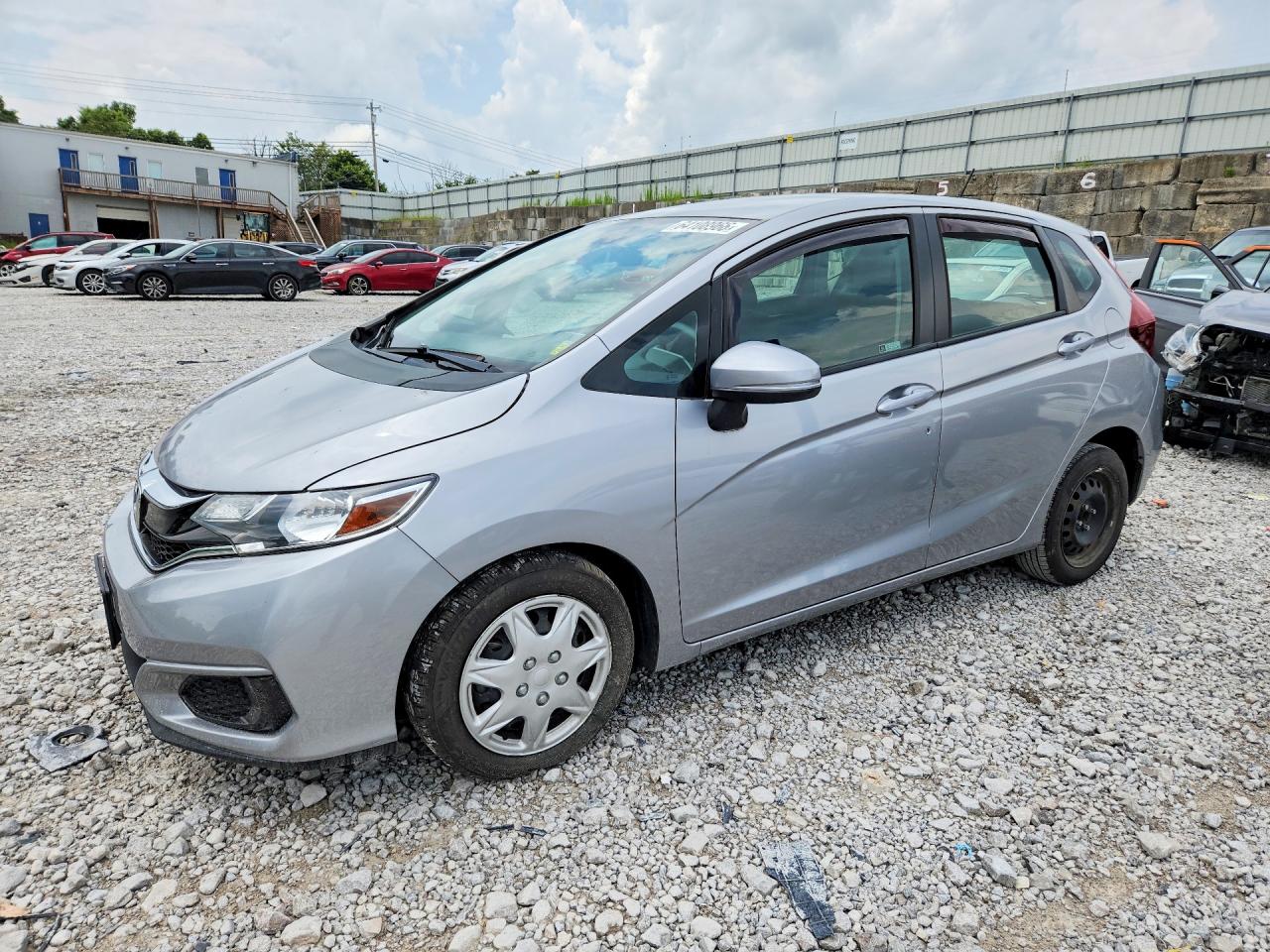 3HGGK5H43KM750572 · 2019 HONDA FIT