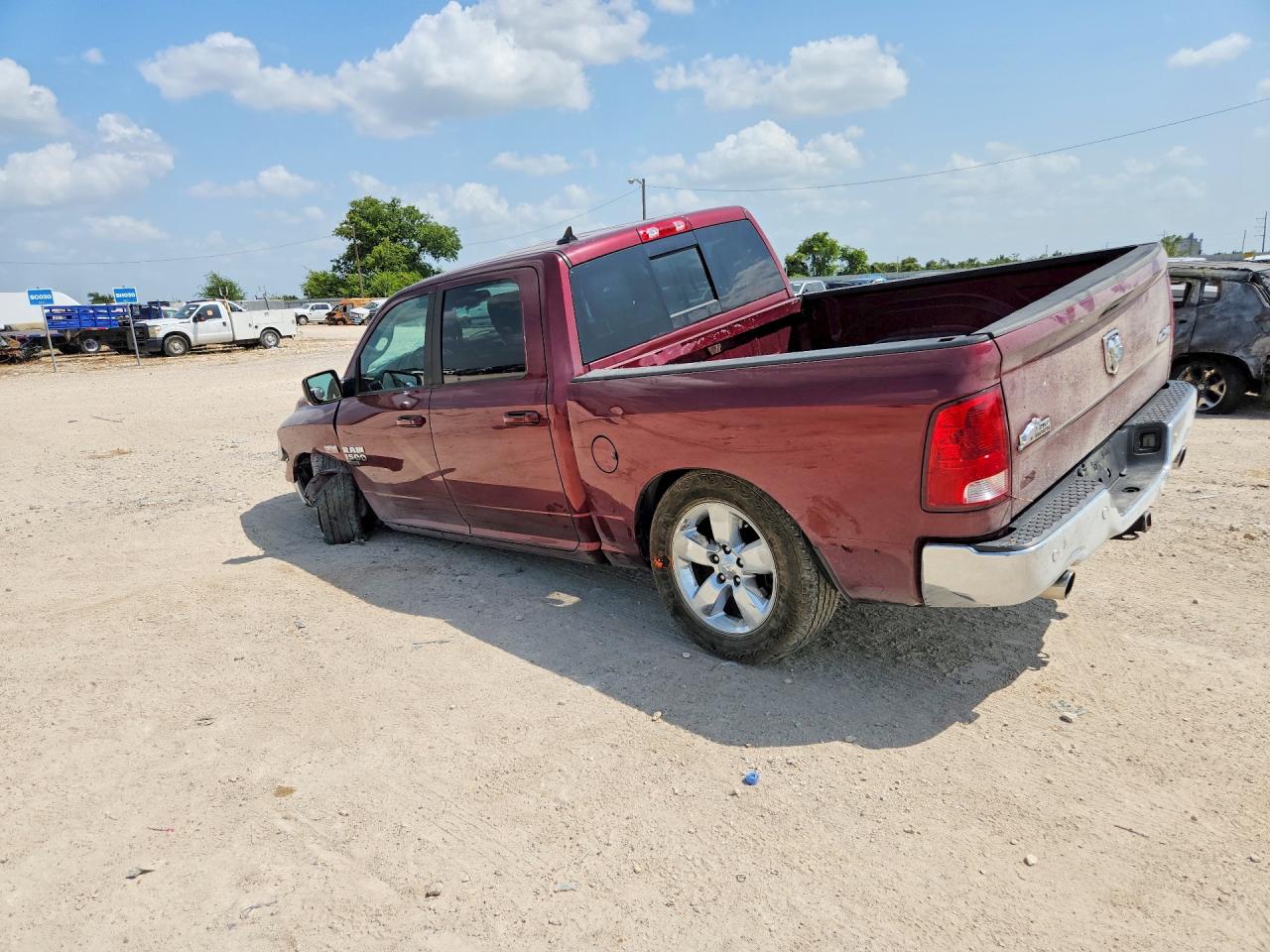 1C6RR7LT0KS598035 · 2019 RAM 1500 CLASSIC · 2/12