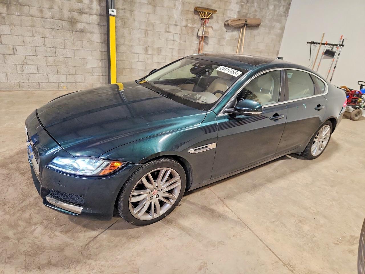 SAJBK4BV0GCY05803 · 2016 JAGUAR XF