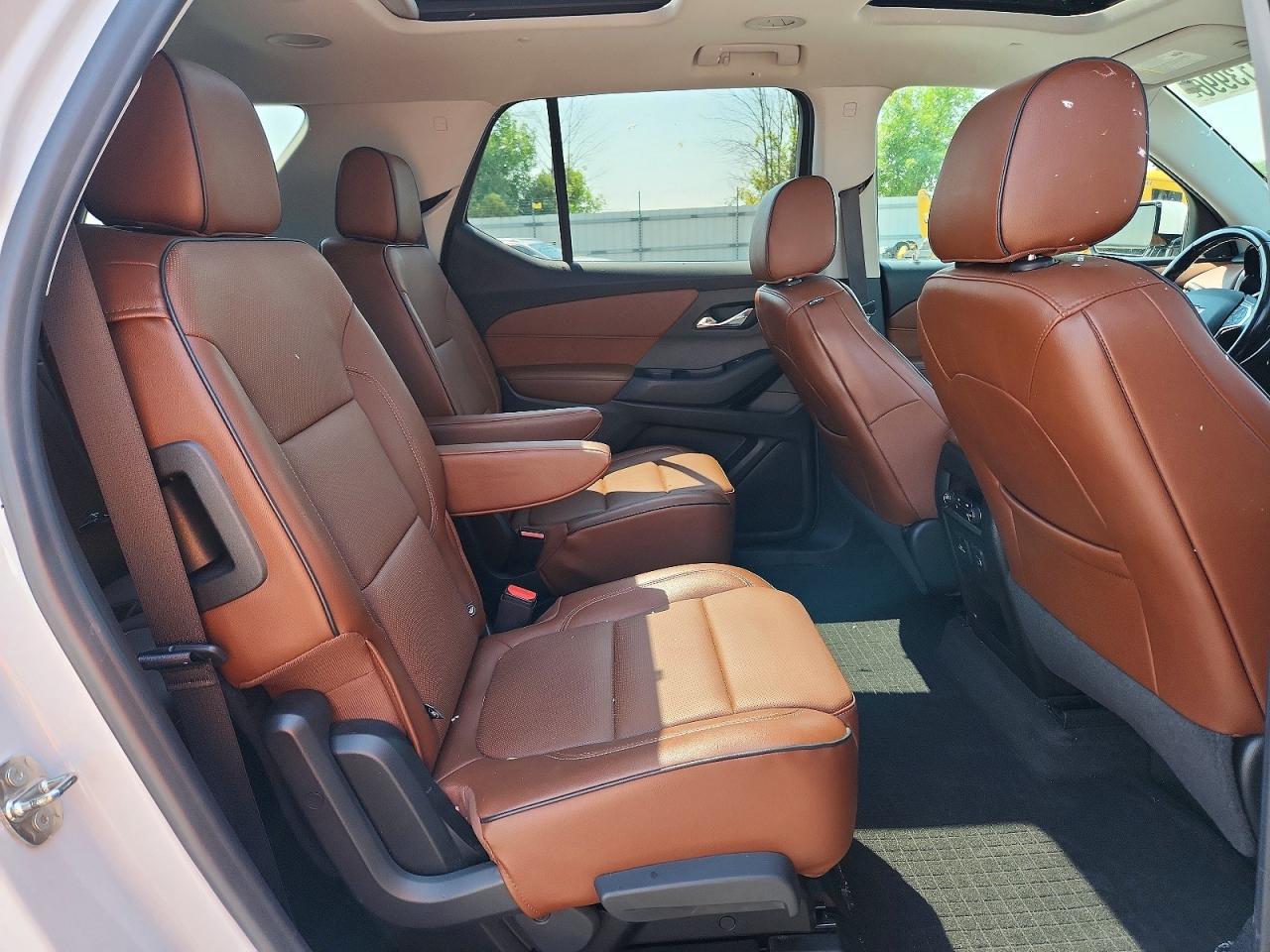 1GNEVJKW0KJ289982 · 2019 CHEVROLET TRAVERSE · 11/13