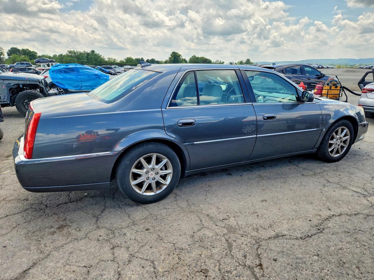 1G6KD5E64BU122737 · 2011 CADILLAC DTS · 3/12