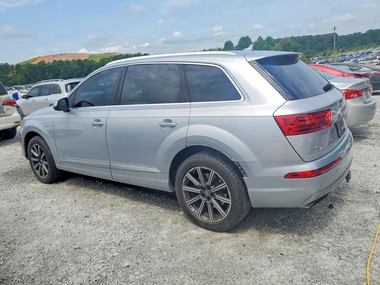 WA1LAAF7XHD005838 · 2017 AUDI Q7 · 2/13