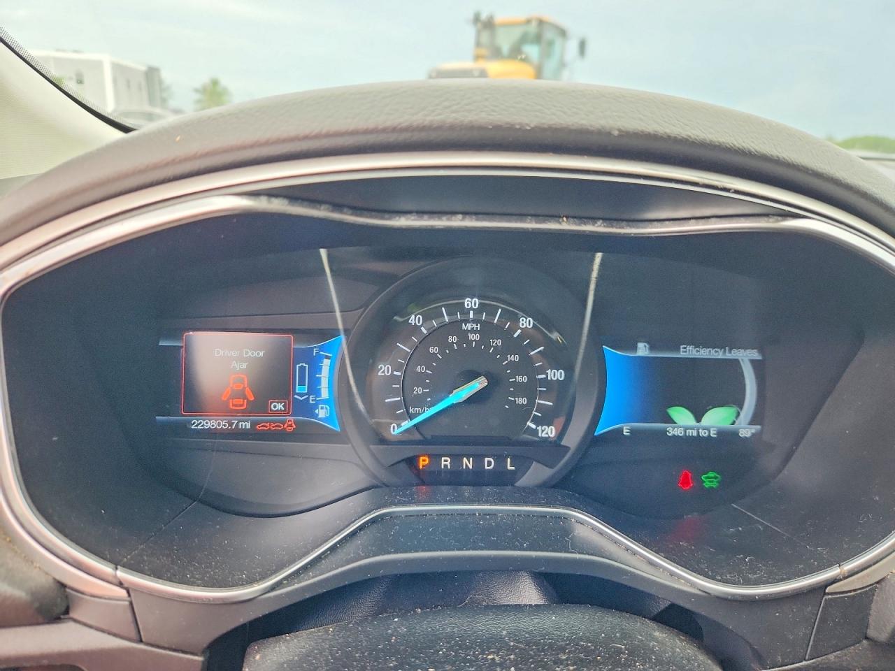 3FA6P0LU0FR185718 · 2015 FORD FUSION · 9/12