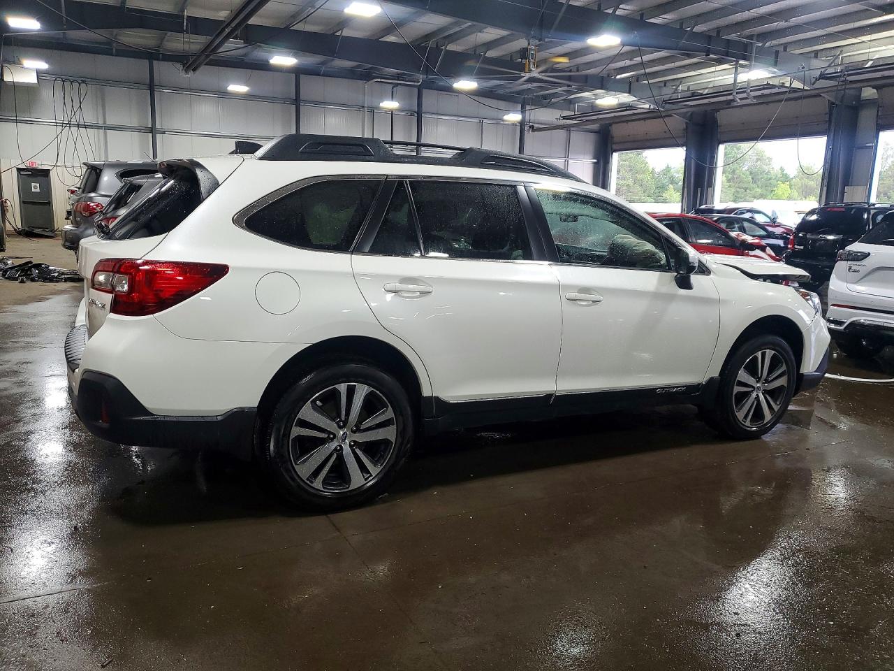 4S4BSANC6J3393946 · 2018 SUBARU OUTBACK · 3/12