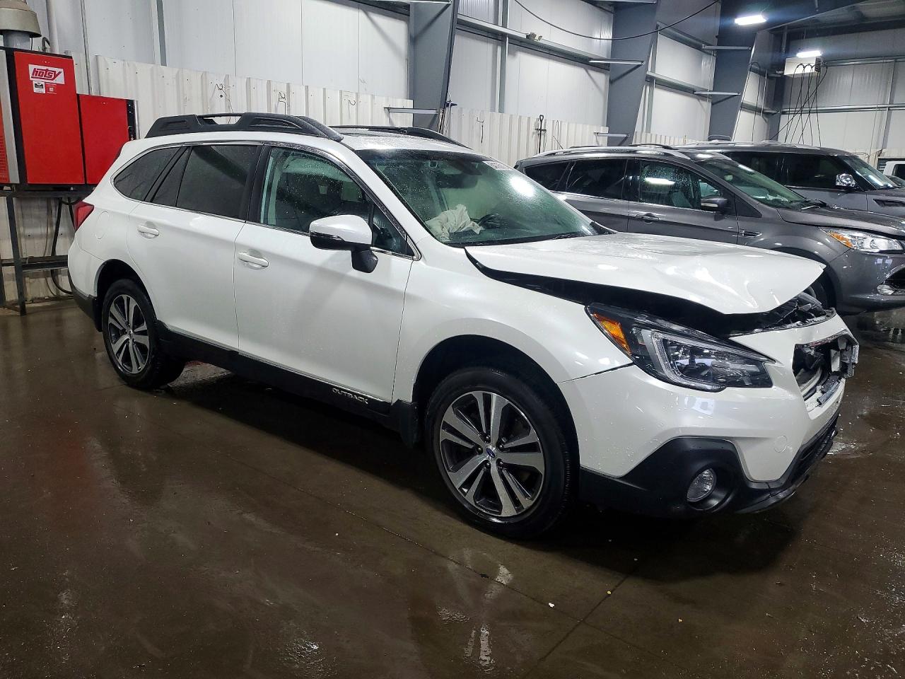4S4BSANC6J3393946 · 2018 SUBARU OUTBACK · 4/12