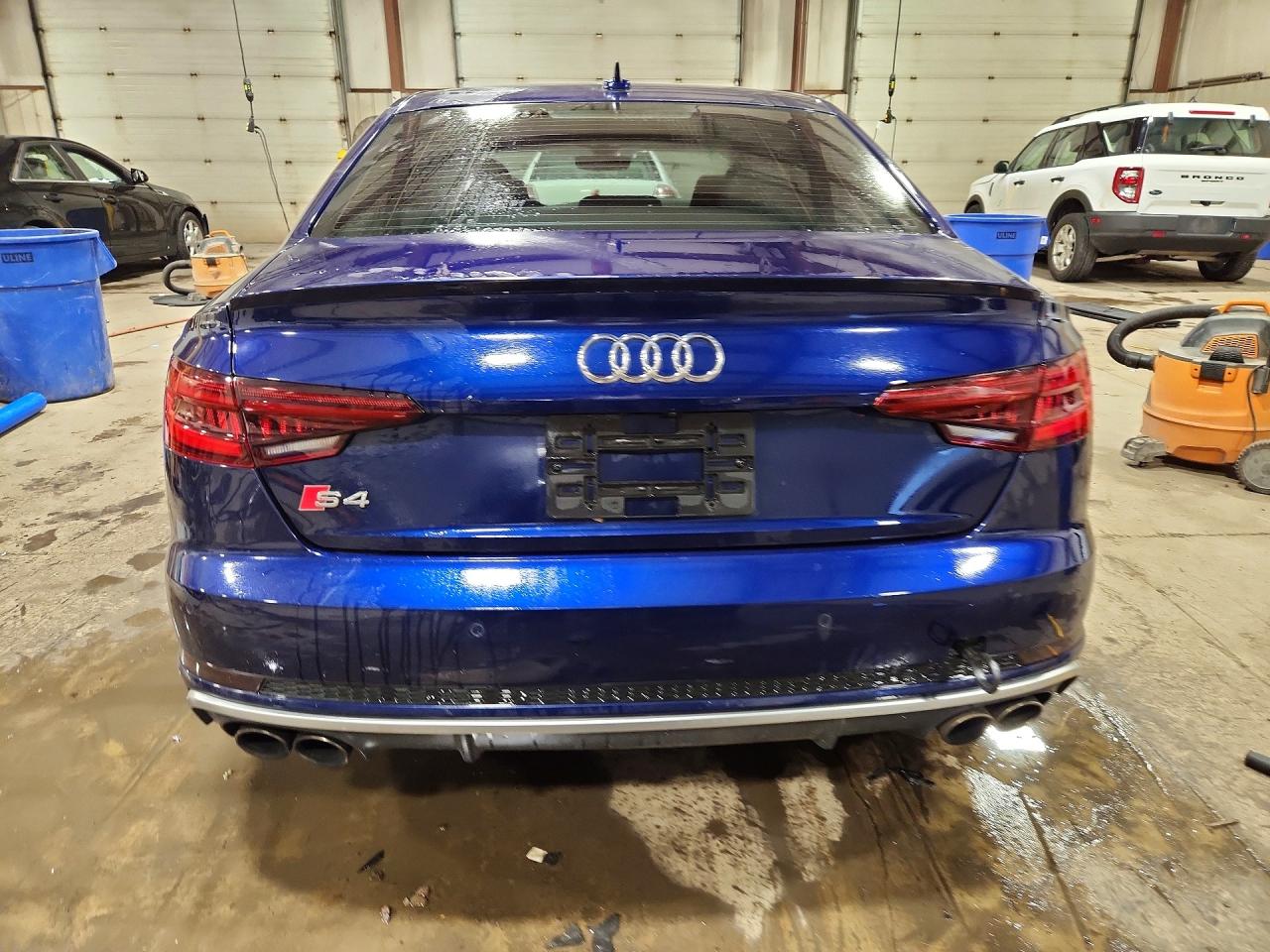 WAUC4AF4XJA230140 · 2018 AUDI S4 · 6/12