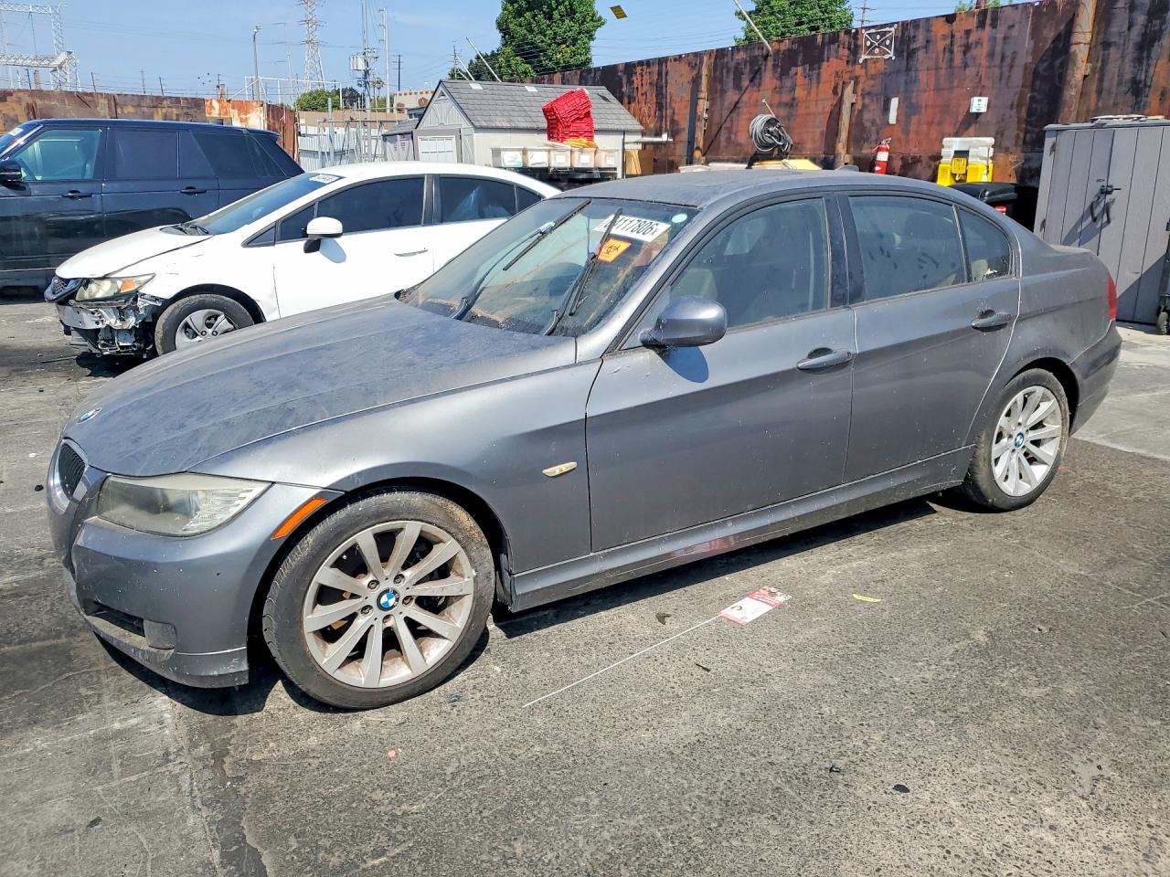 WBAPH7C52BE679862 · 2011 BMW 328