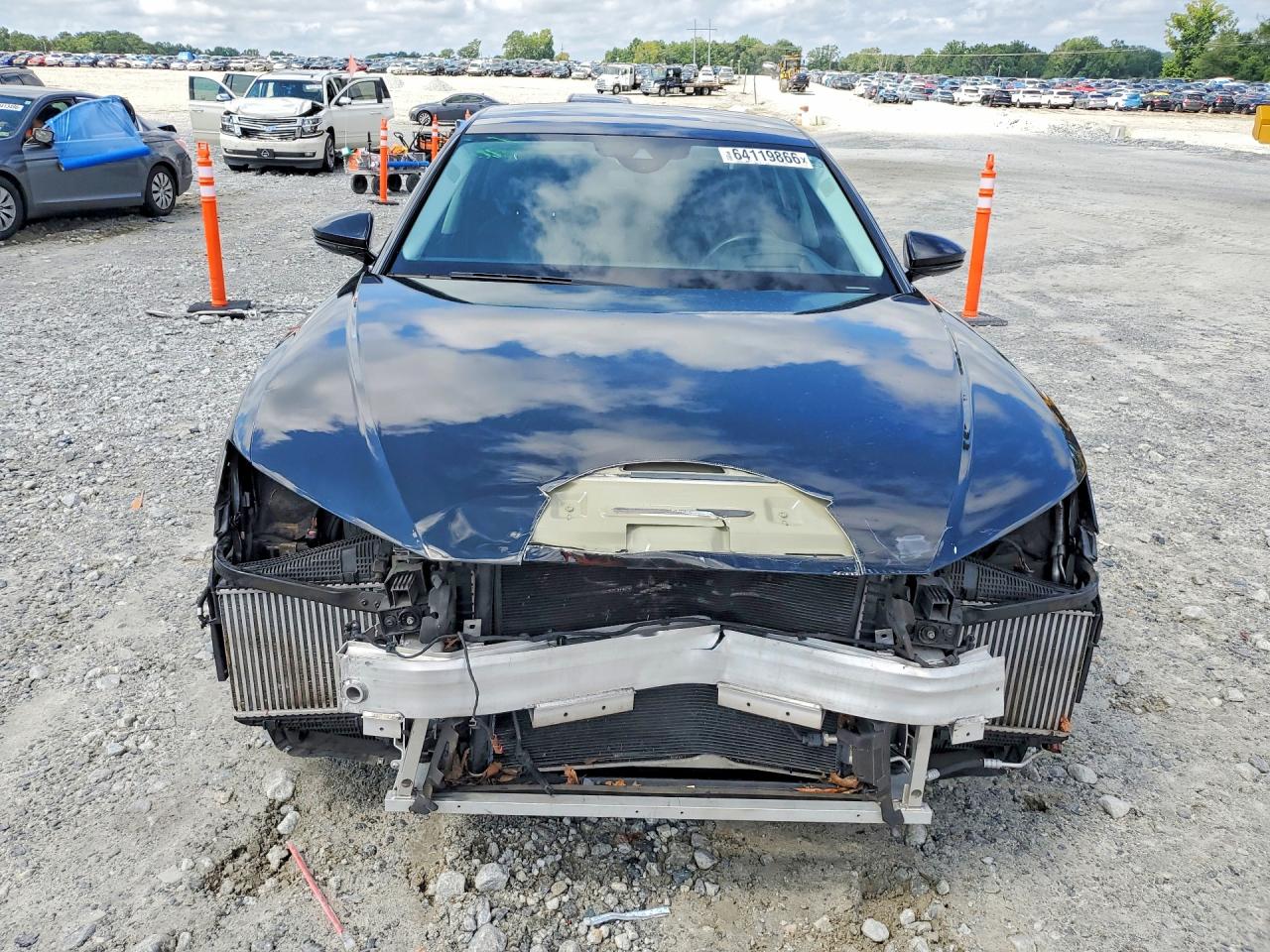 WAU8EAF84KN023856 · 2019 AUDI A8 · 5/12