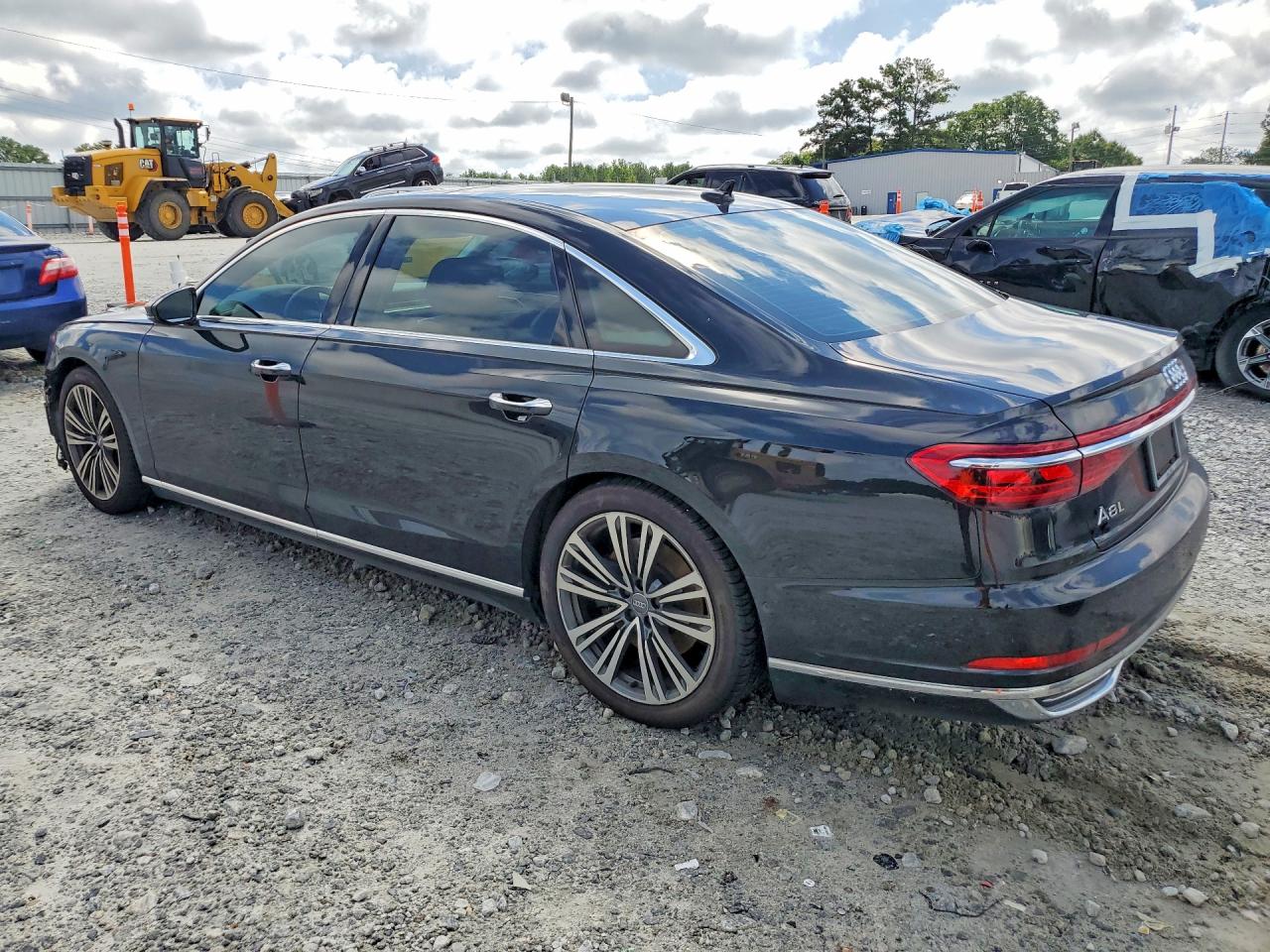 WAU8EAF84KN023856 · 2019 AUDI A8 · 2/12