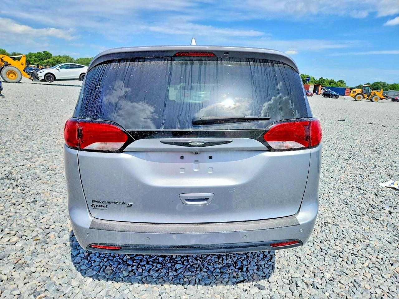 2C4RC1FG8LR120079 · 2020 CHRYSLER PACIFICA · 6/13