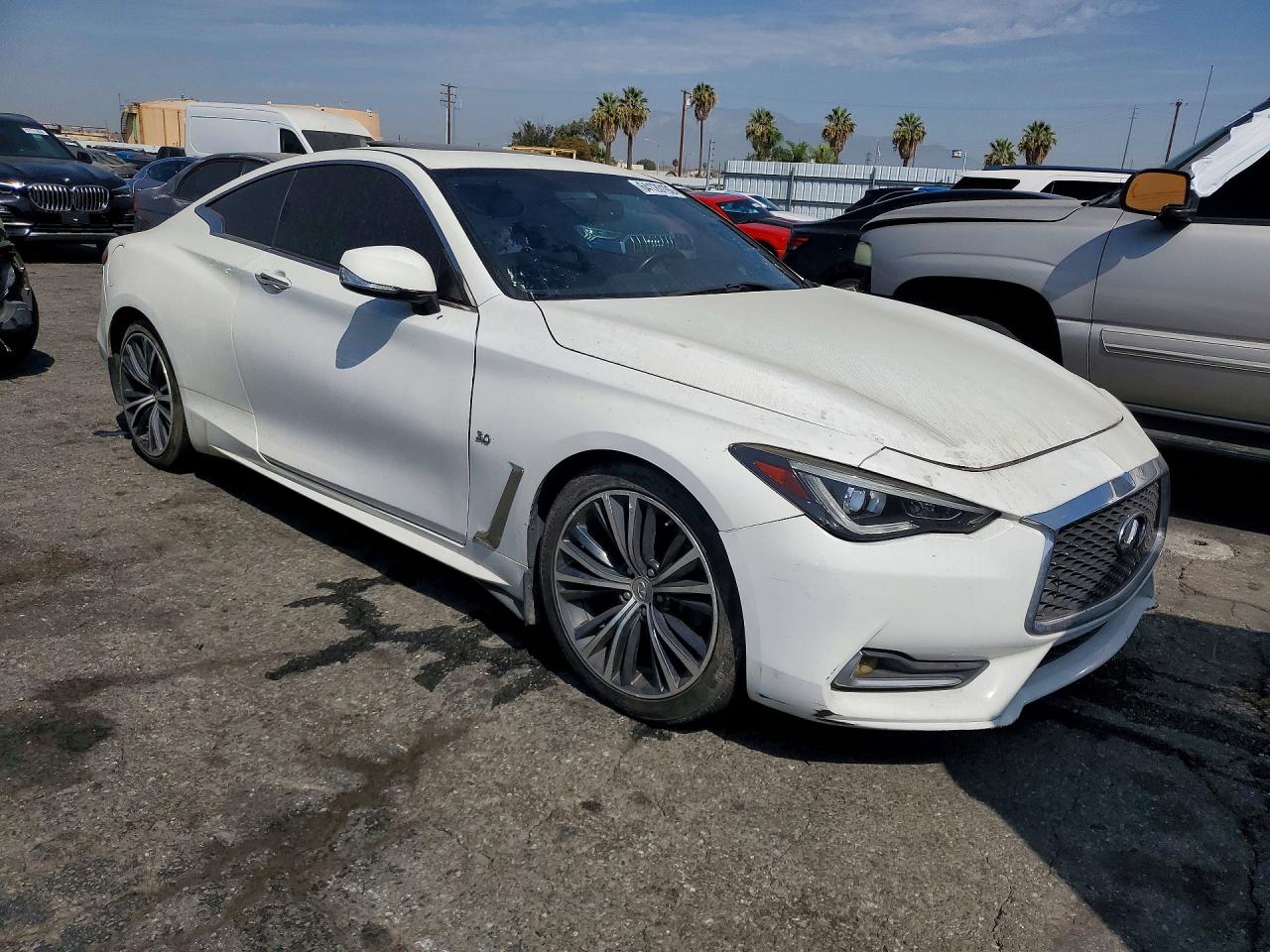 JN1EV7EK5JM340476 · 2018 INFINITI Q60 · 4/12