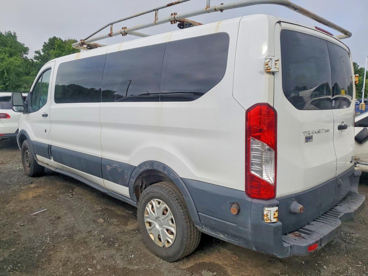 1FBZX2ZM2FKA73280 · 2015 FORD TRANSIT · 2/13