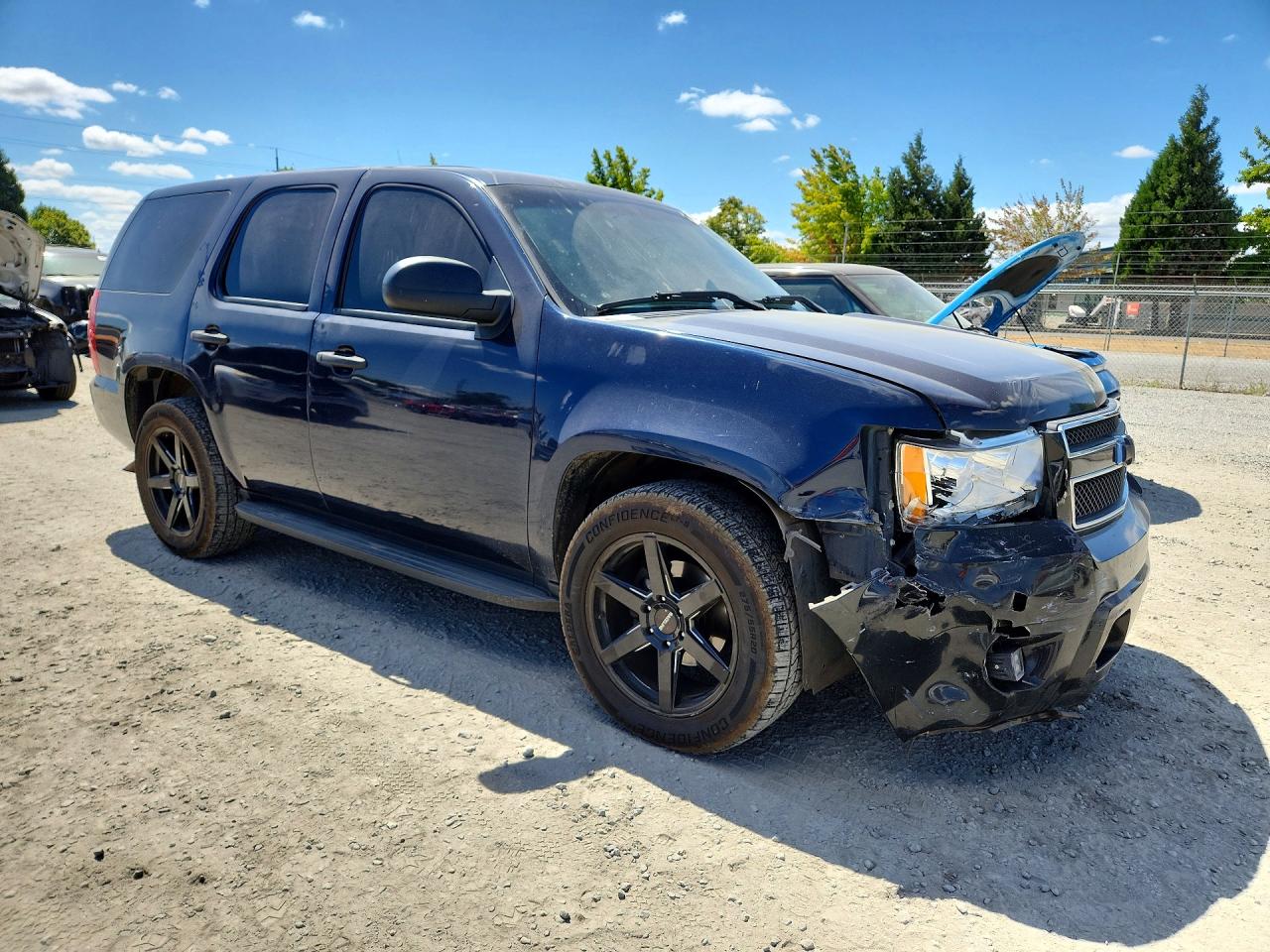 1GNLC2E00BR147336 · 2011 CHEVROLET TAHOE · 4/13