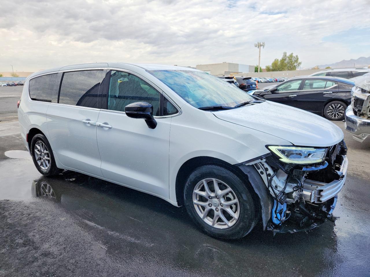 2C4RC1BG7SR612462 · 2025 CHRYSLER PACIFICA · 4/14