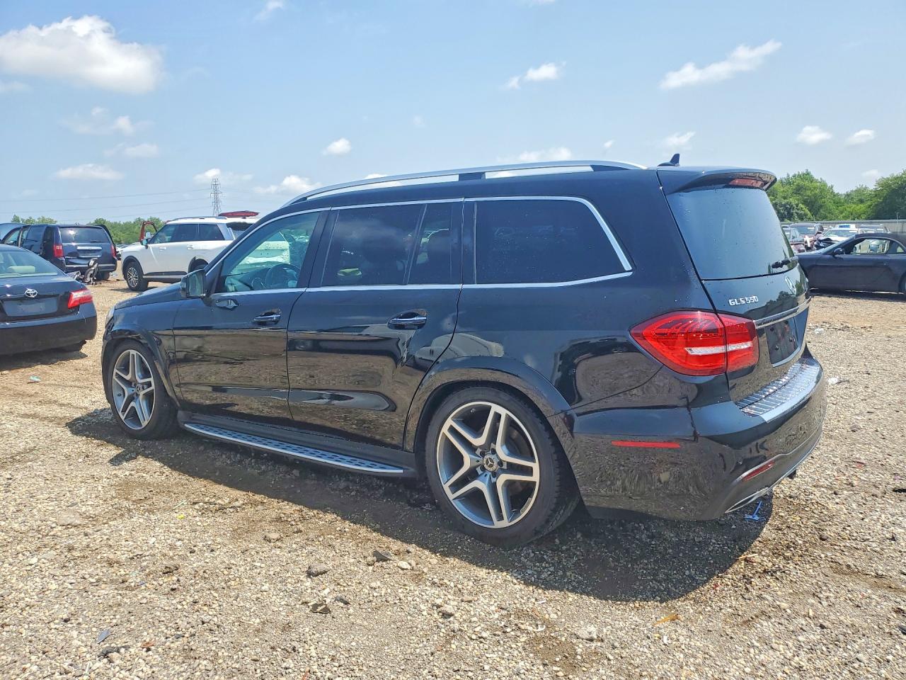 4JGDF7DE4JB096585 · 2018 MERCEDES-BENZ GLS · 2/14