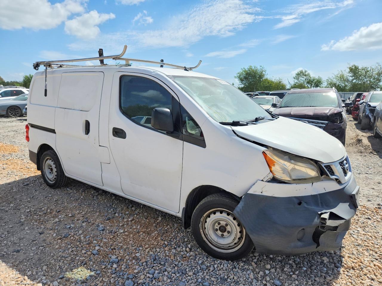 3N6CM0KN2HK698140 · 2017 NISSAN NV200 · 4/13