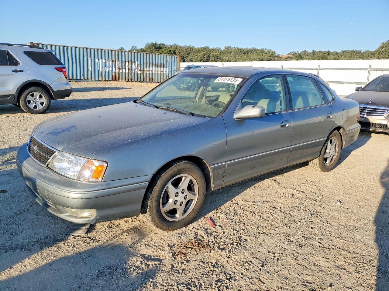 4T1BF18B8XU293776 · 1999 TOYOTA AVALON