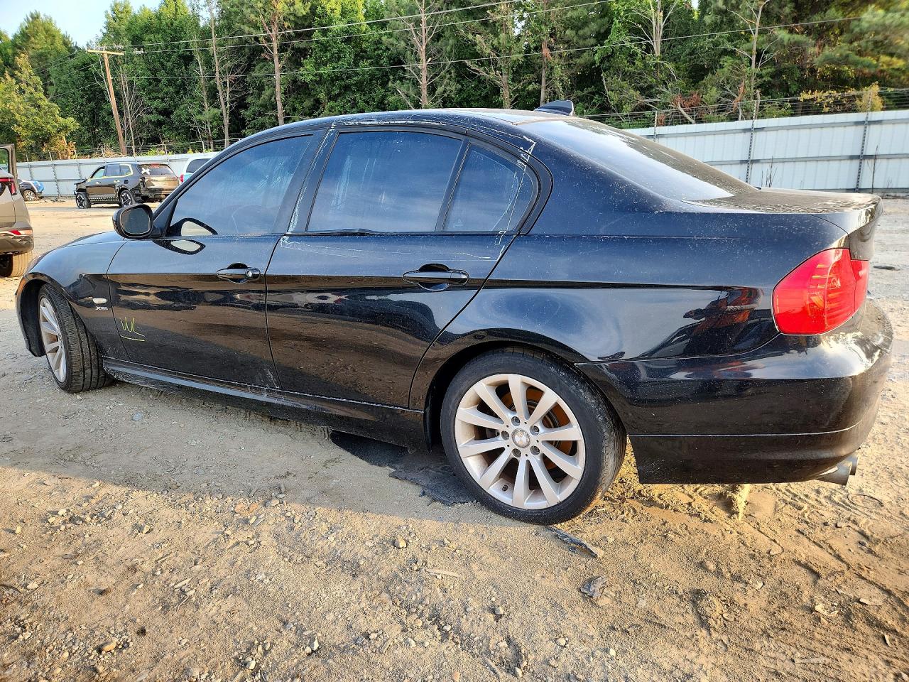 WBAPK5C54BF126890 · 2011 BMW 328 · 2/12