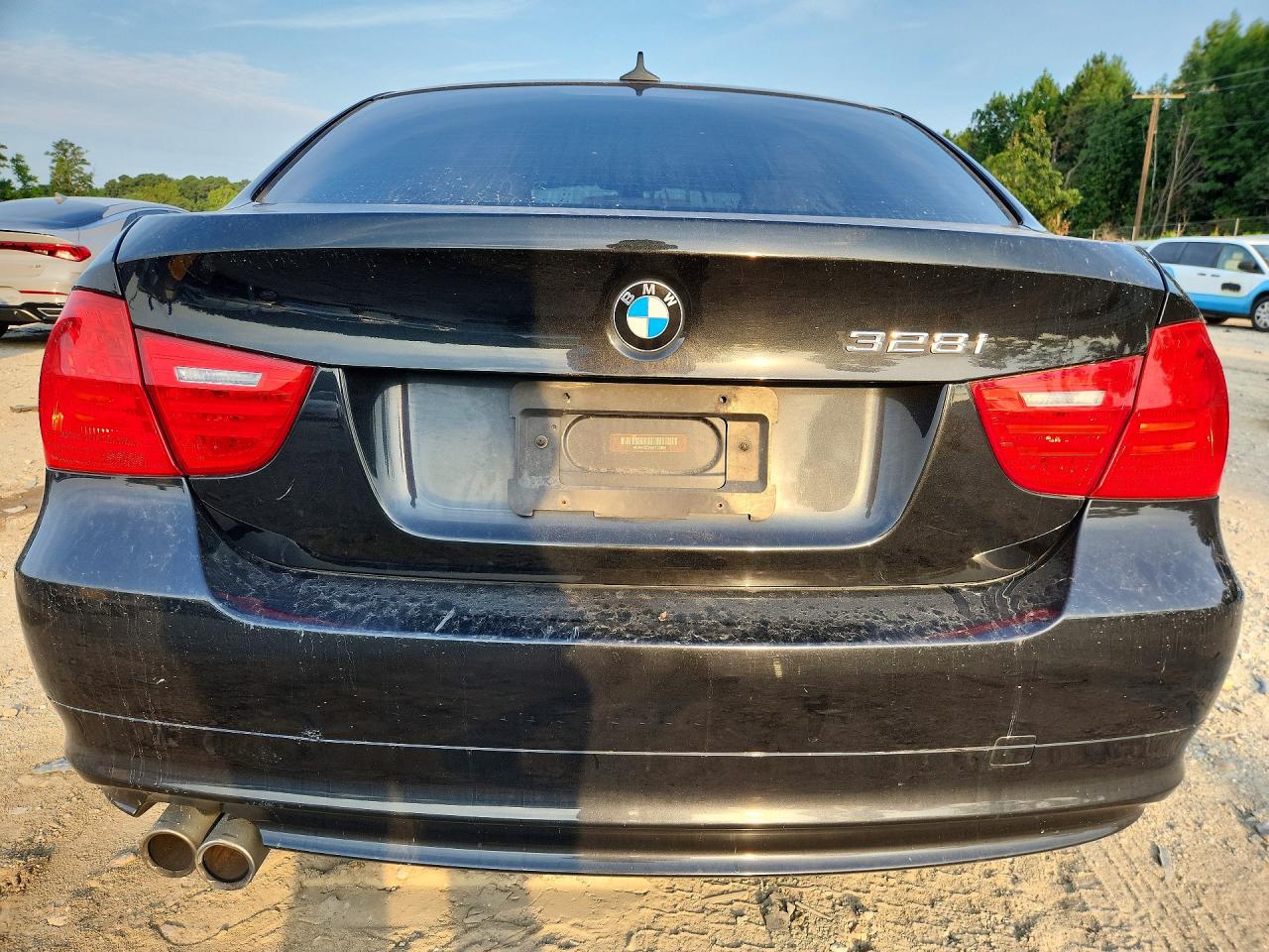 WBAPK5C54BF126890 · 2011 BMW 328 · 6/12